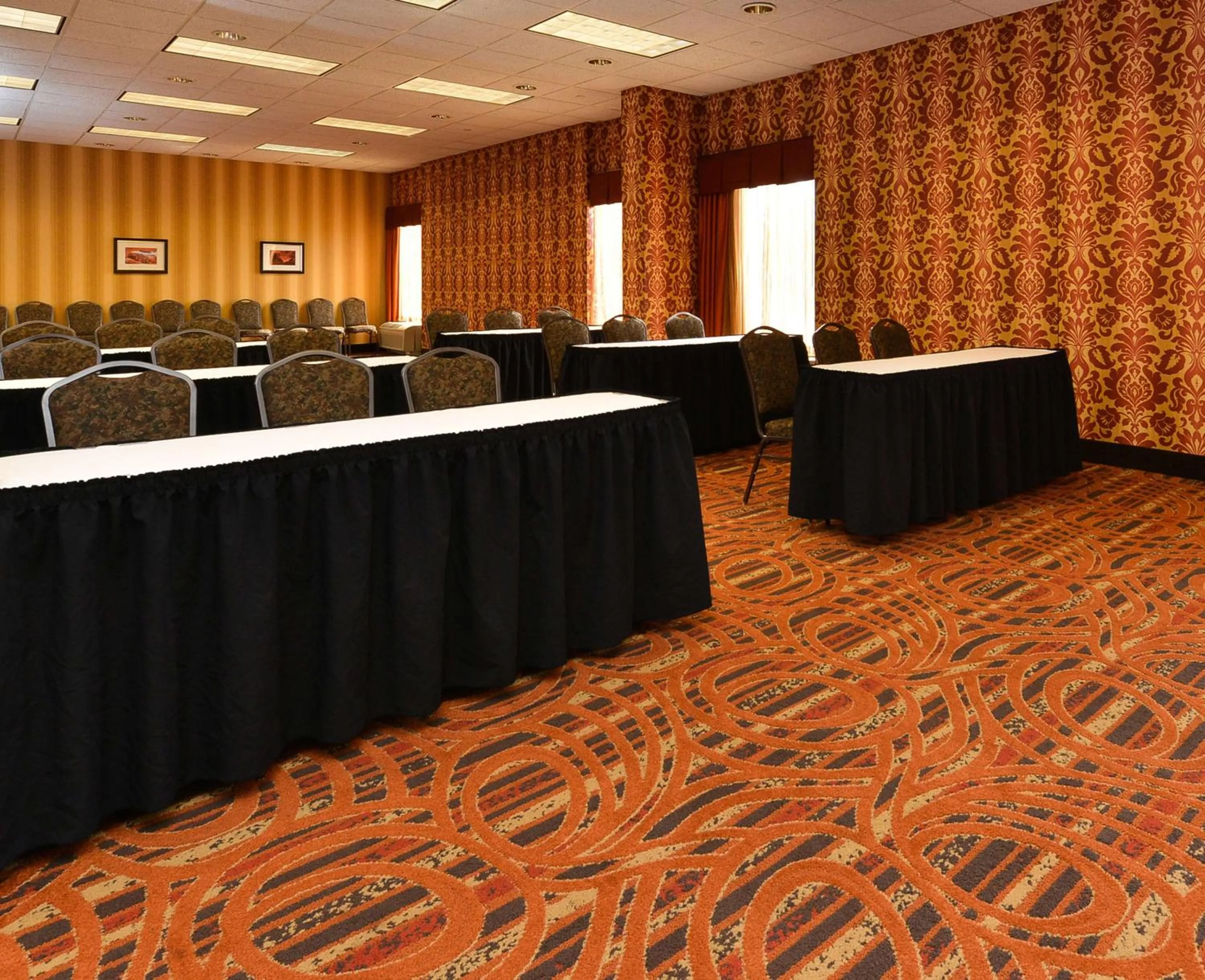 Meeting/conference room in Hampton Inn Chicago-Carol Stream