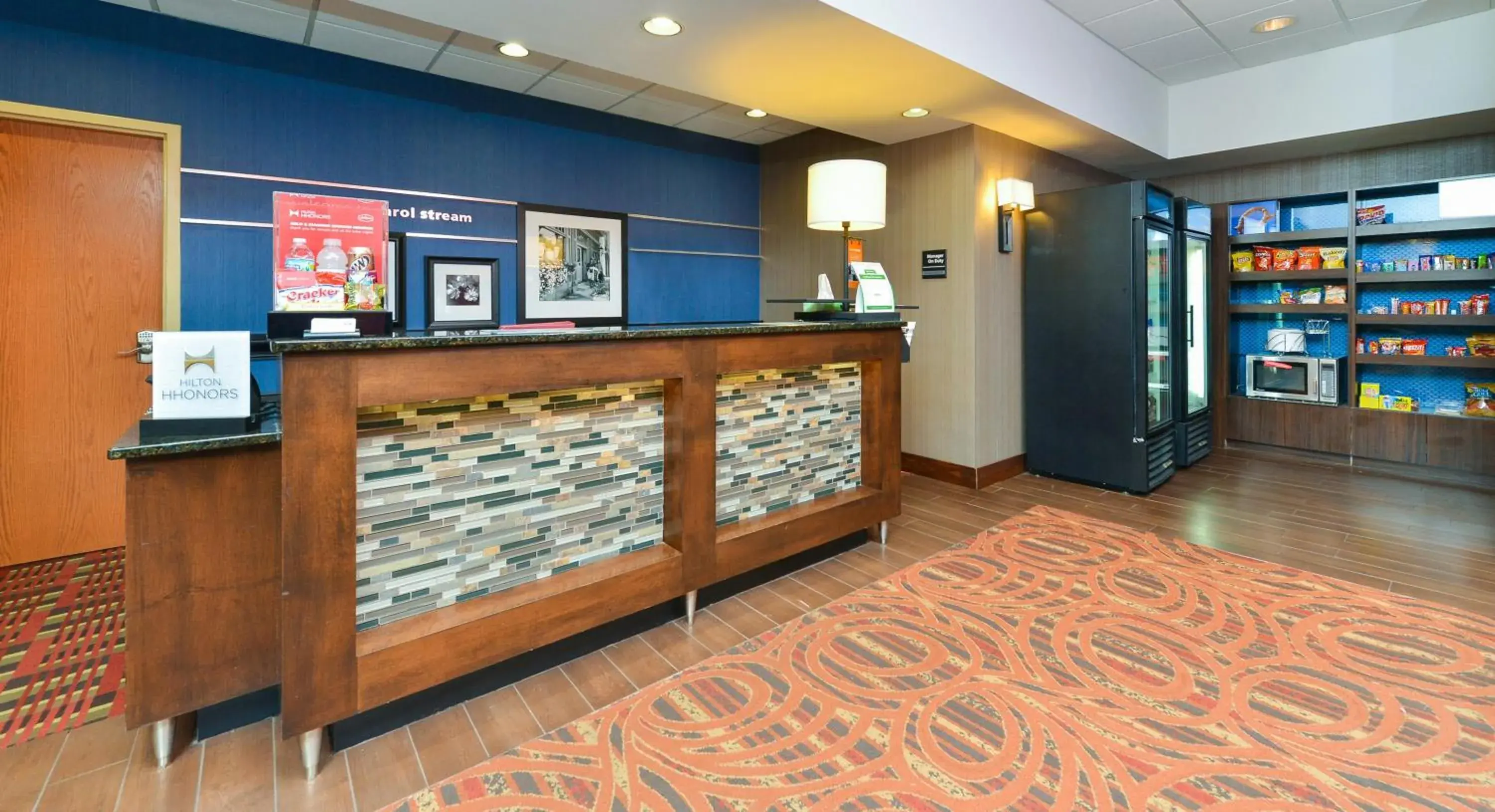 Lobby or reception in Hampton Inn Chicago-Carol Stream Lobby or reception in Hampton Inn Chicago-Carol Stream