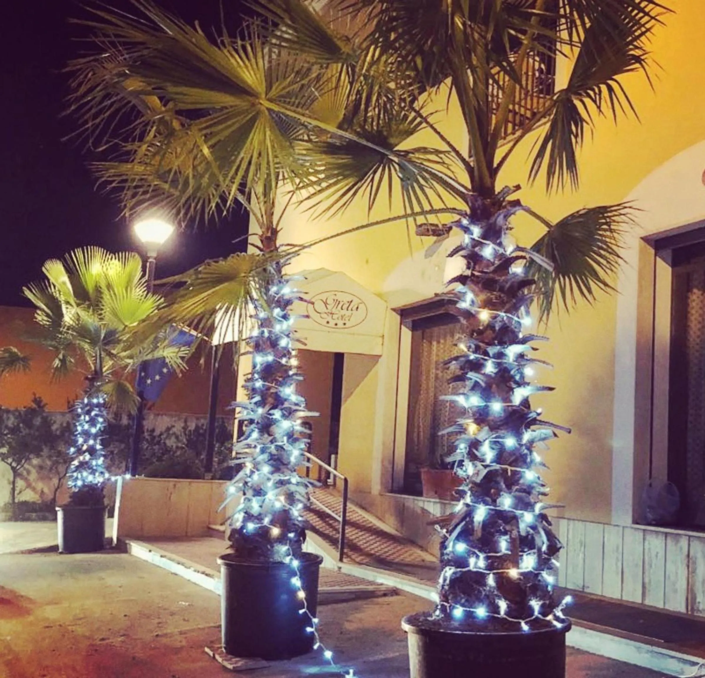 Facade/entrance in Greta Rooms Hotel