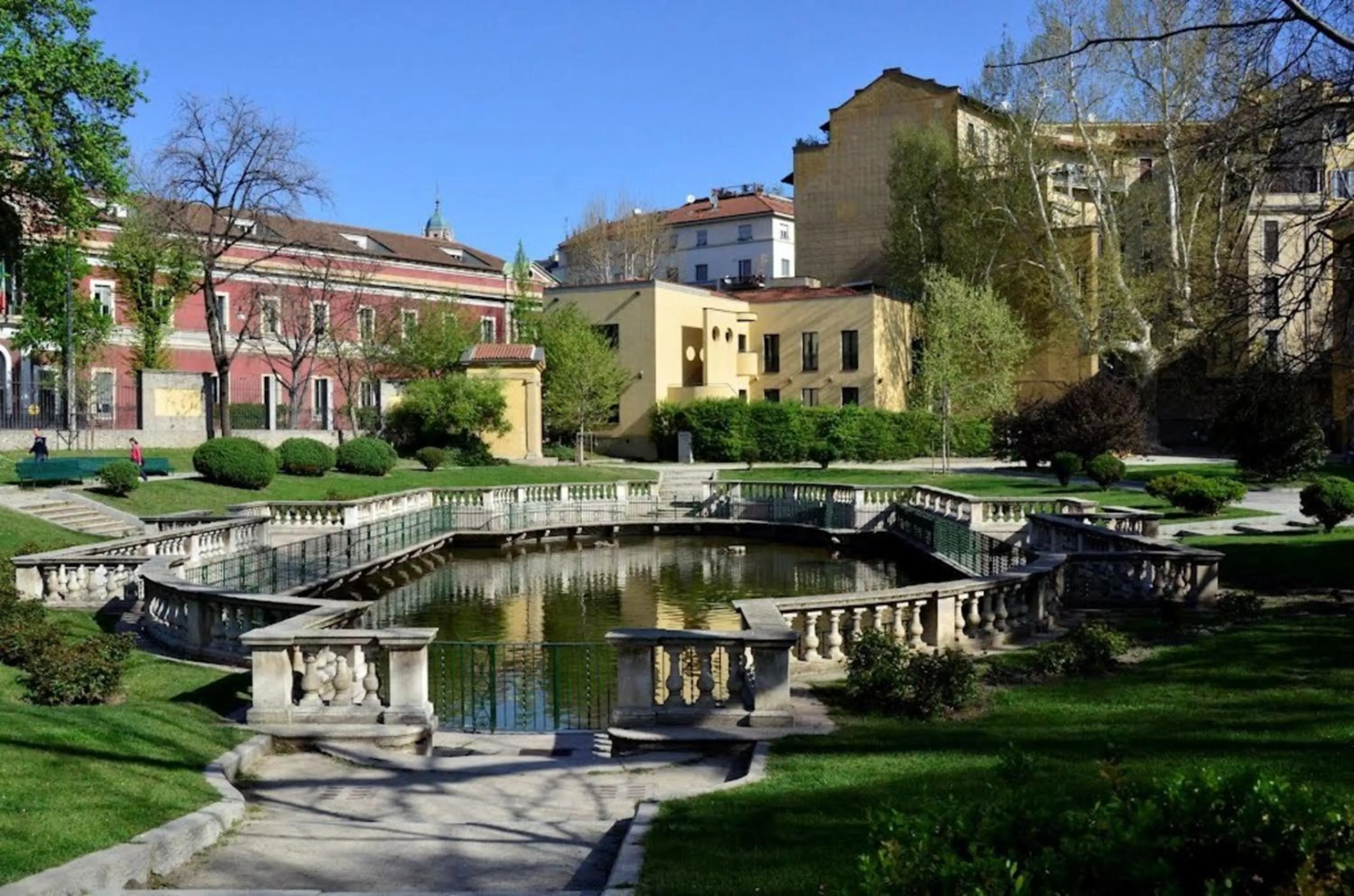 Neighbourhood in COSY APARTMENT 2 MINUTES FROM DUOMO