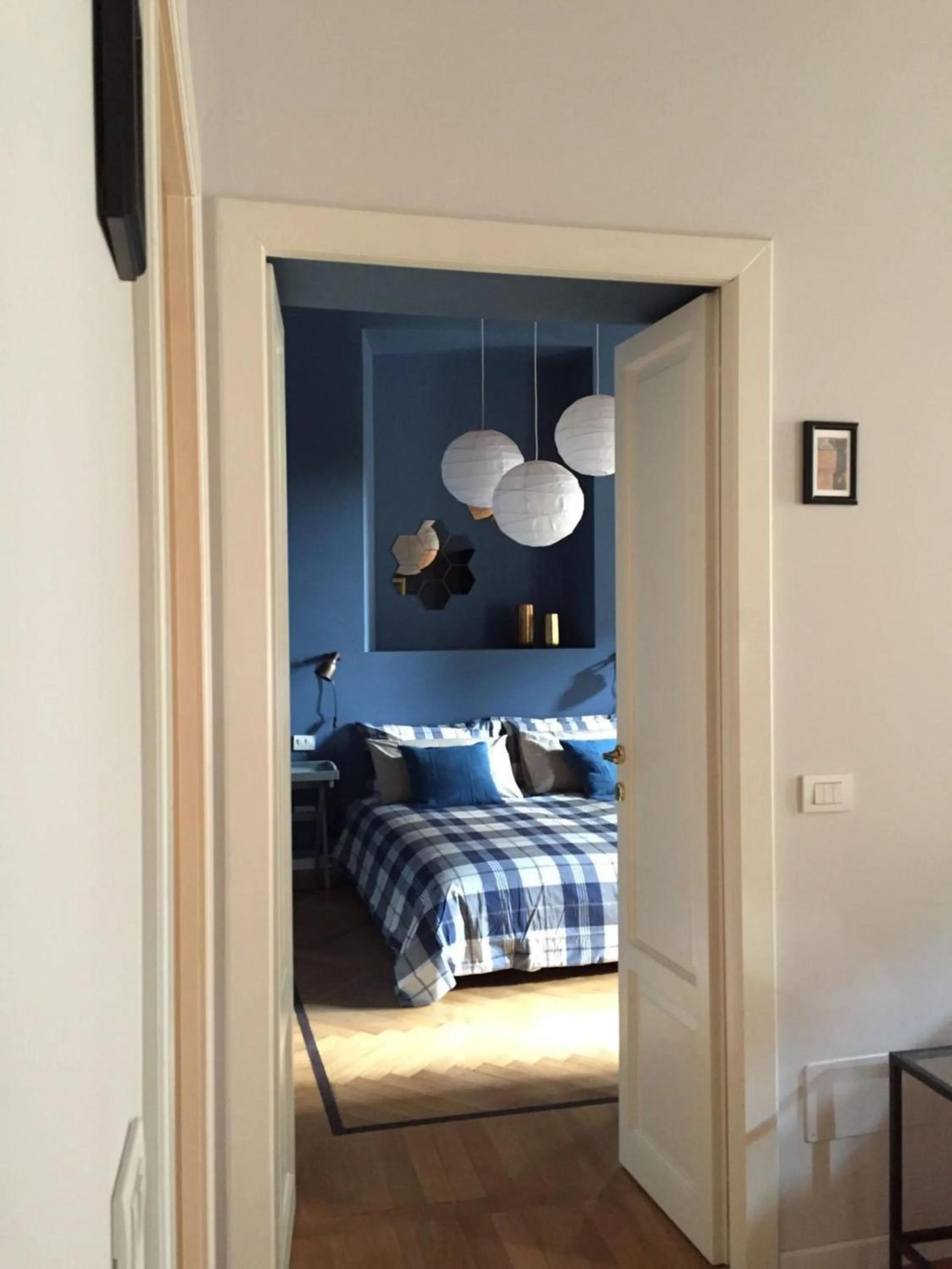 Bedroom, Bed in COSY APARTMENT 2 MINUTES FROM DUOMO