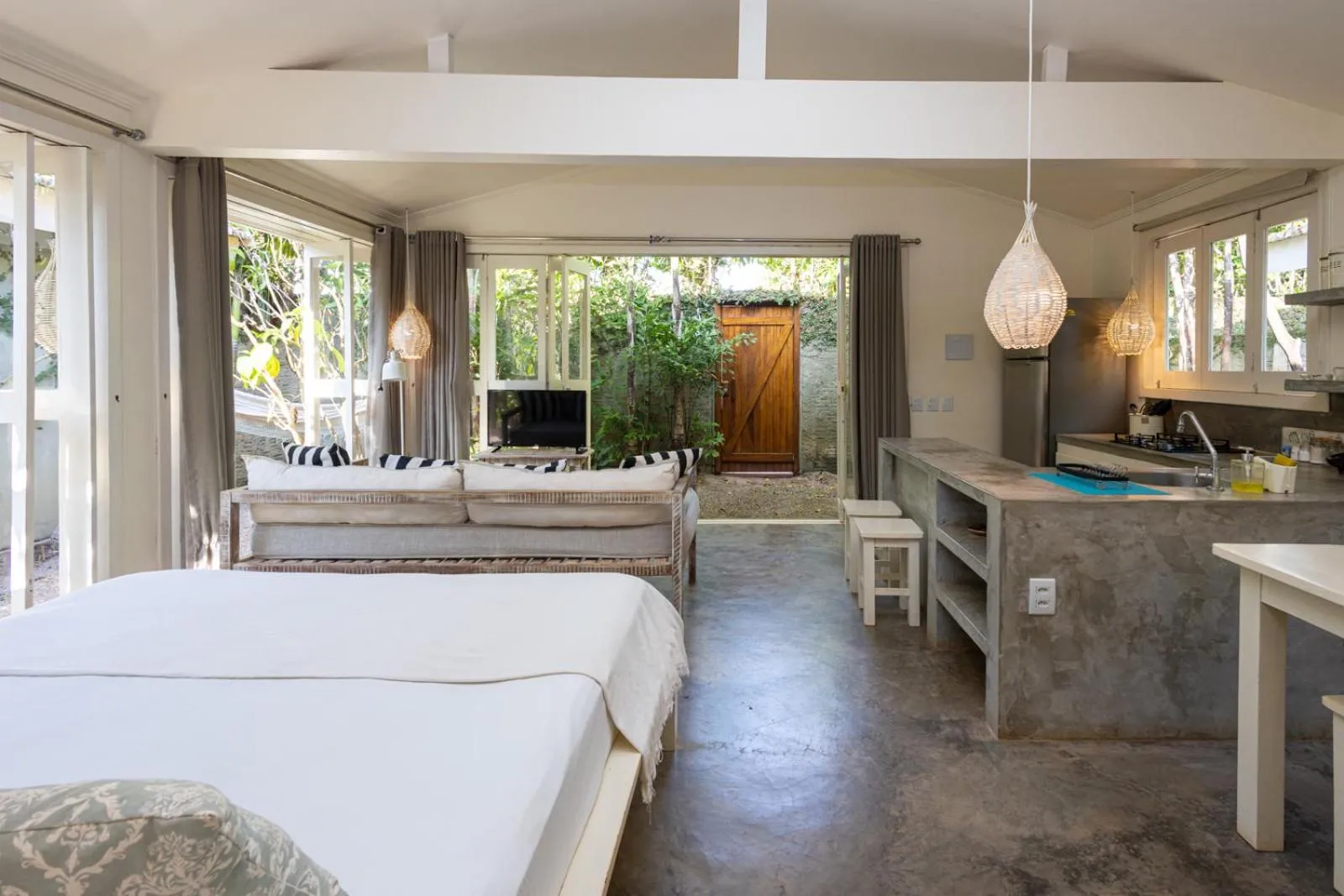 Kitchen or kitchenette, Bed in Casa Kokoro