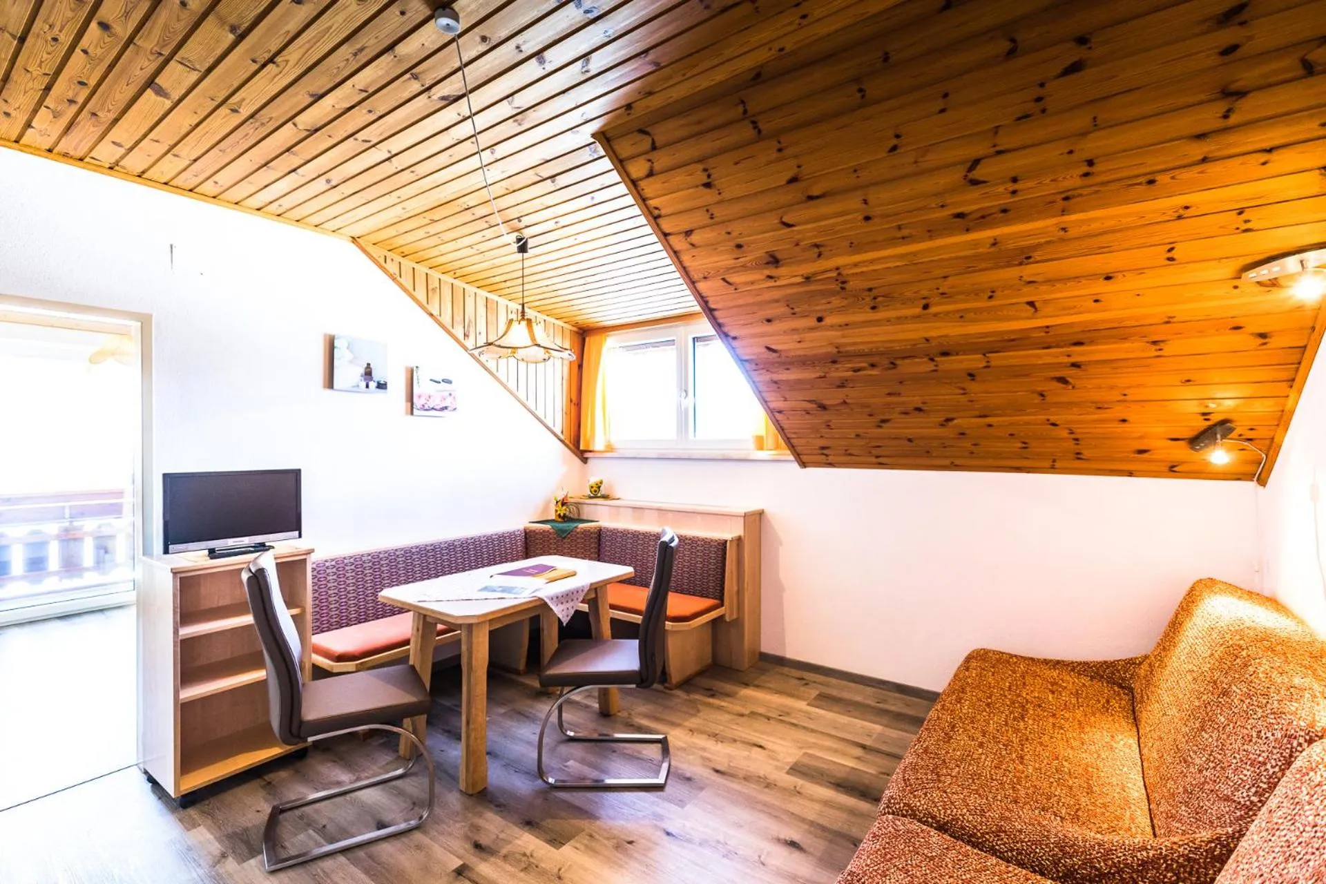 Seating area in Hotel Gasthof zur Linde