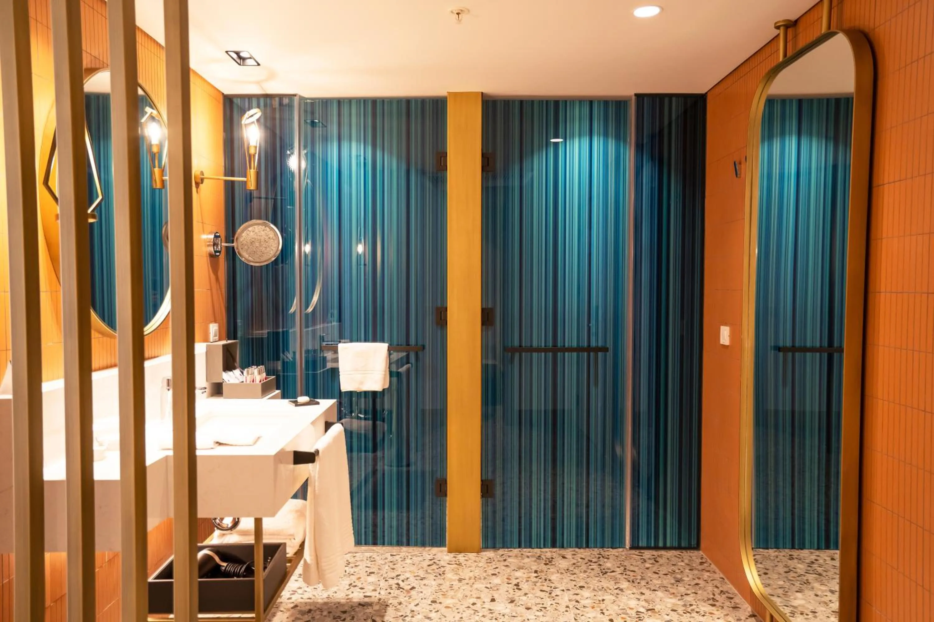 Shower in Lara Barut Collection-Ultra All Inclusive