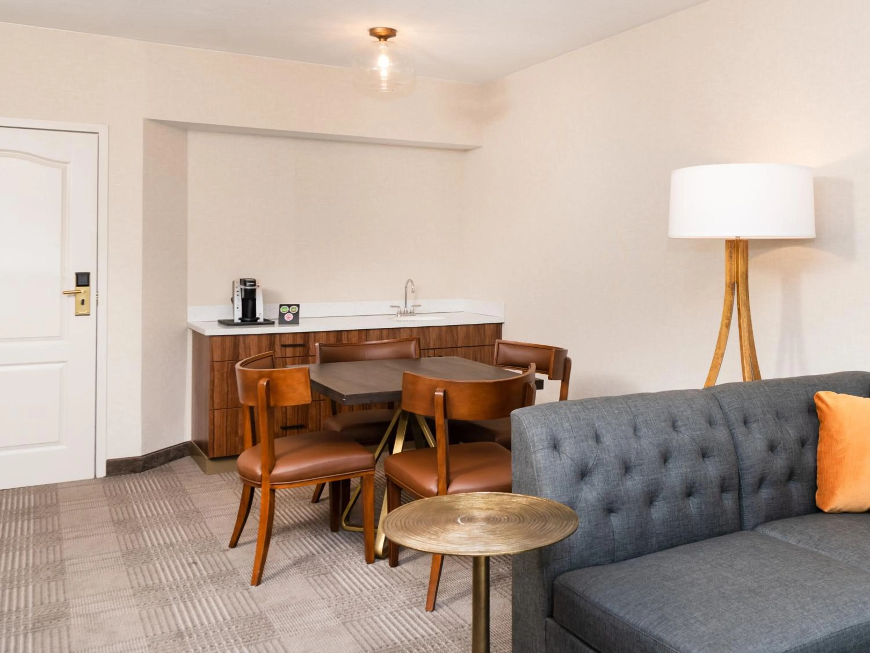 Seating area in Cherry Valley Hotel