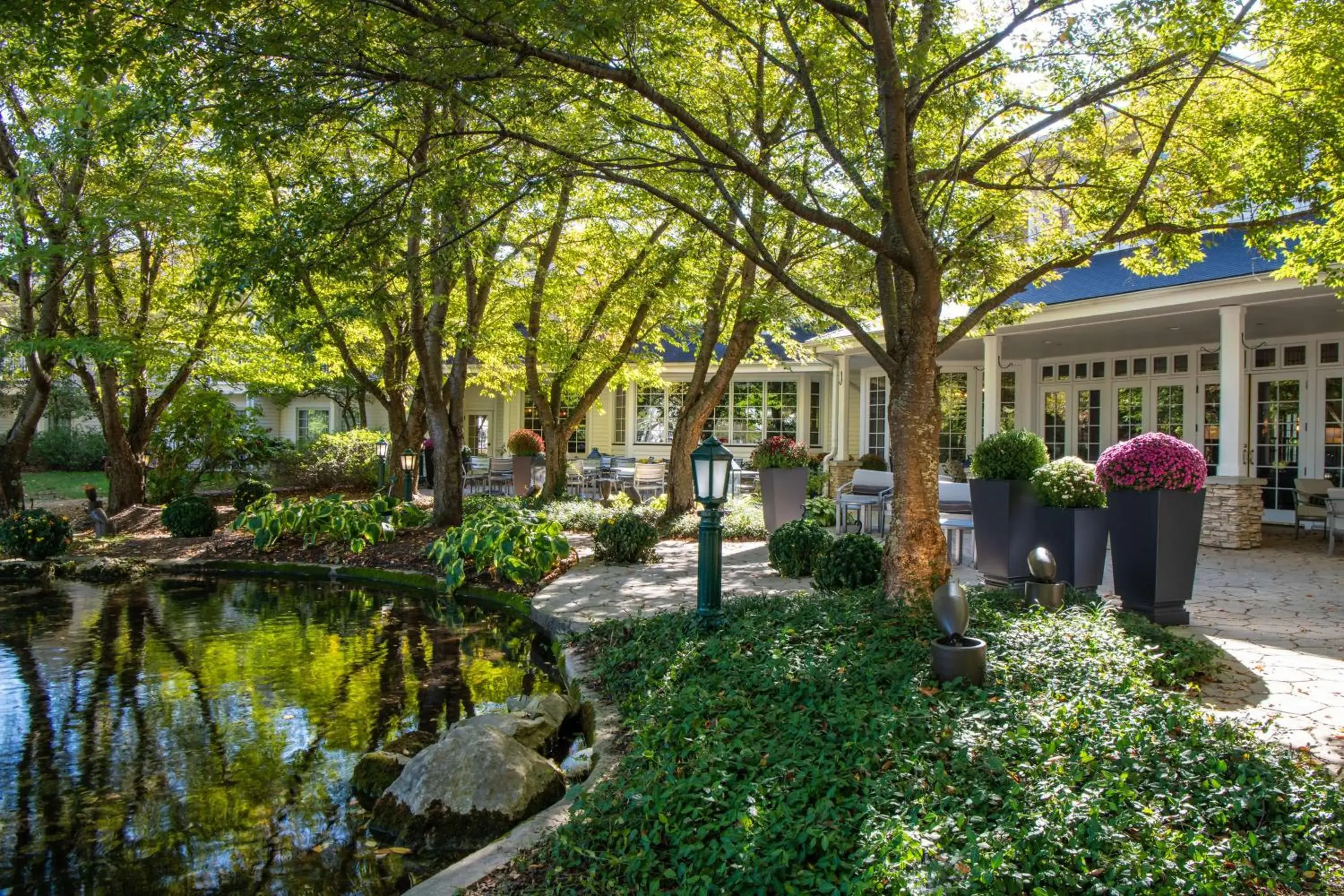 Property building in Cherry Valley Hotel Property building in Cherry Valley Hotel