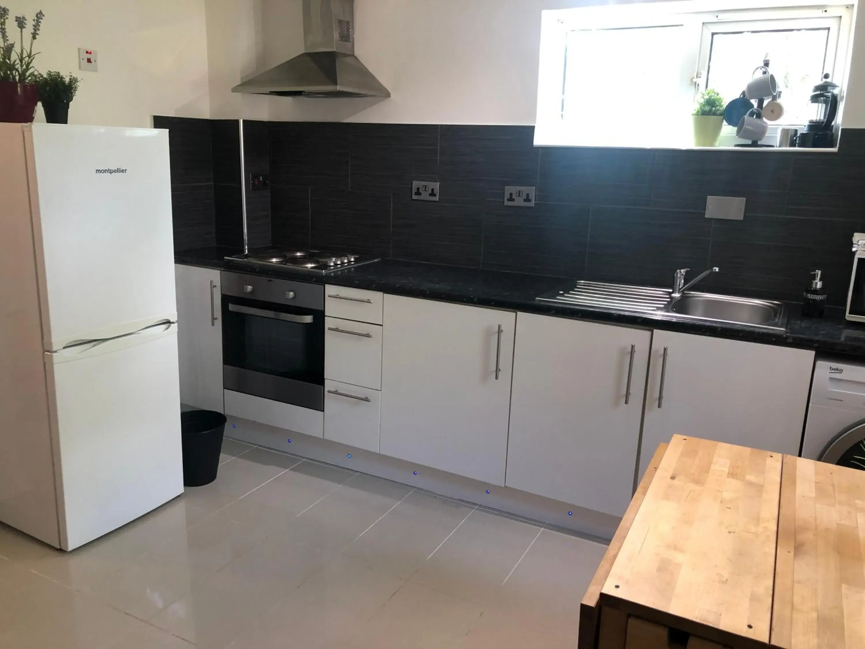 Cosy 2 bedroom Apartment -Heathrow Airport Cosy 2 bedroom Apartment -Heathrow Airport