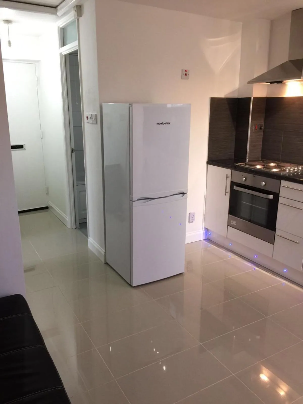 Cosy 2 bedroom Apartment -Heathrow Airport