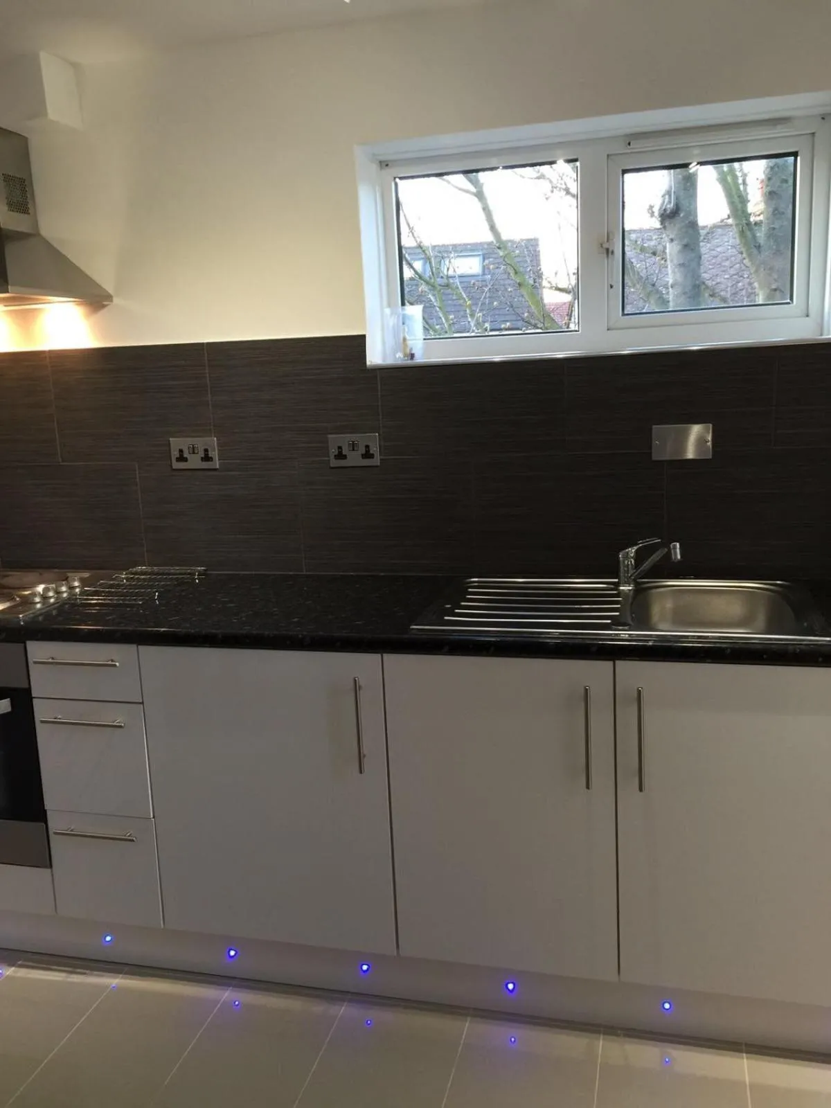 Cosy 2 bedroom Apartment -Heathrow Airport