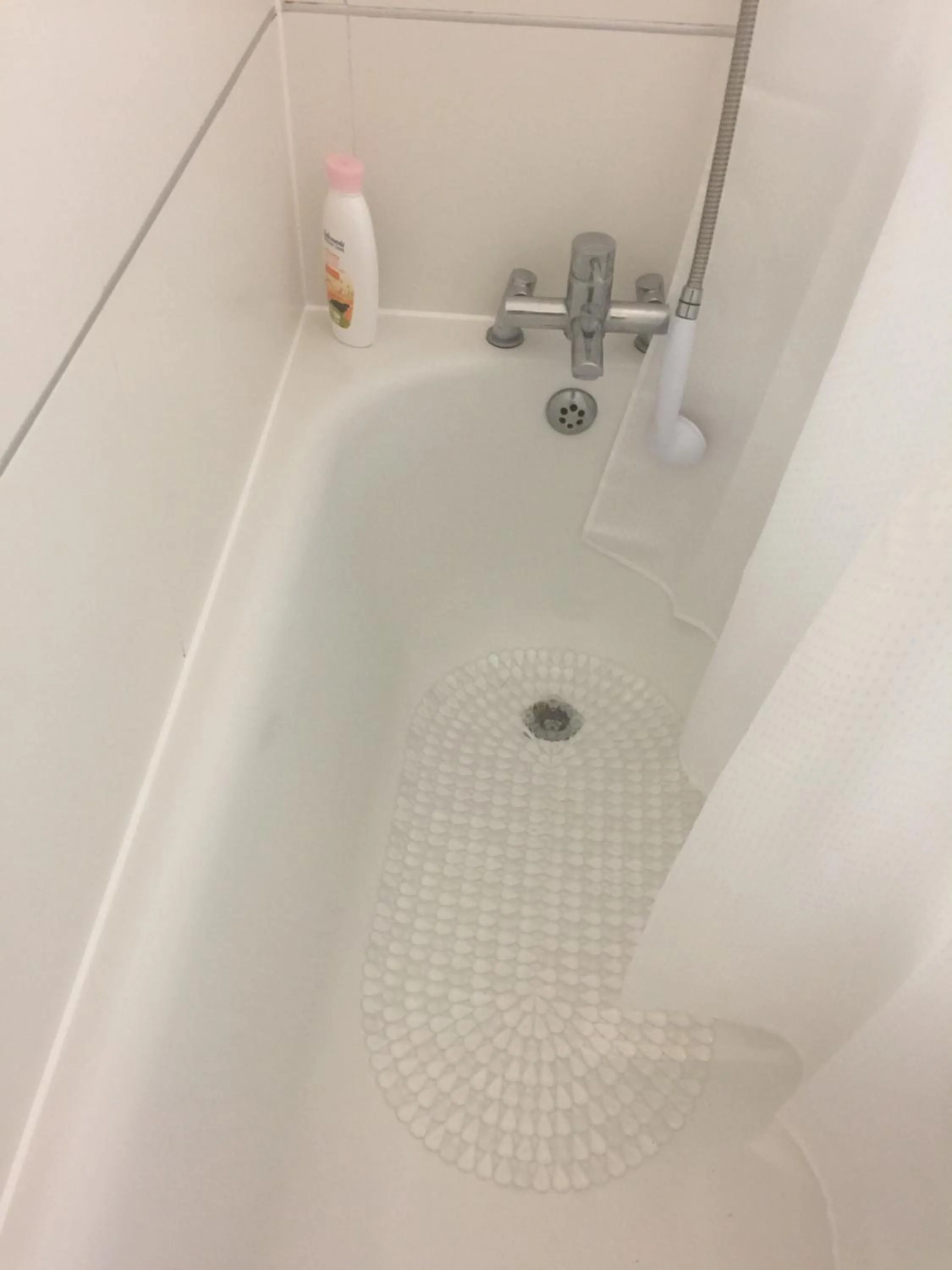 Cosy 2 bedroom Apartment -Heathrow Airport