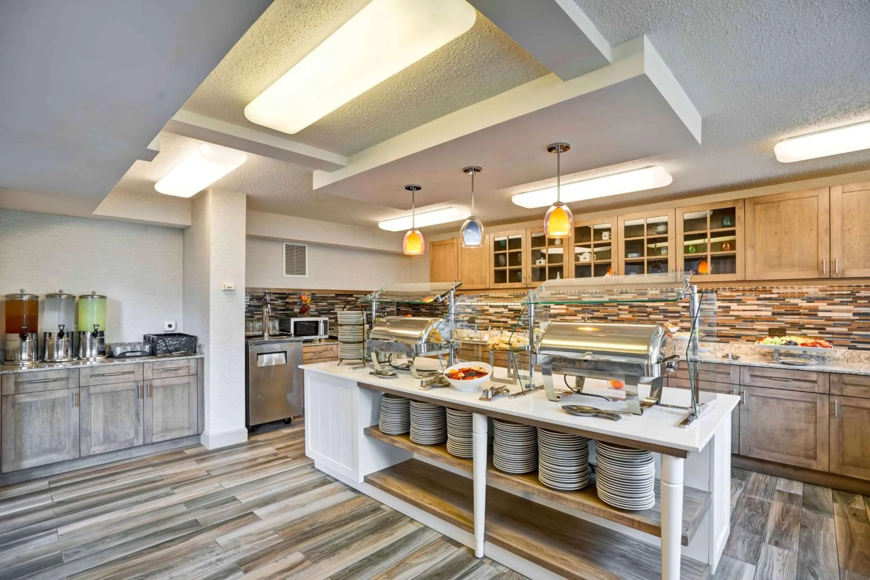 Food and drinks in Homewood Suites by Hilton Chicago-Downtown