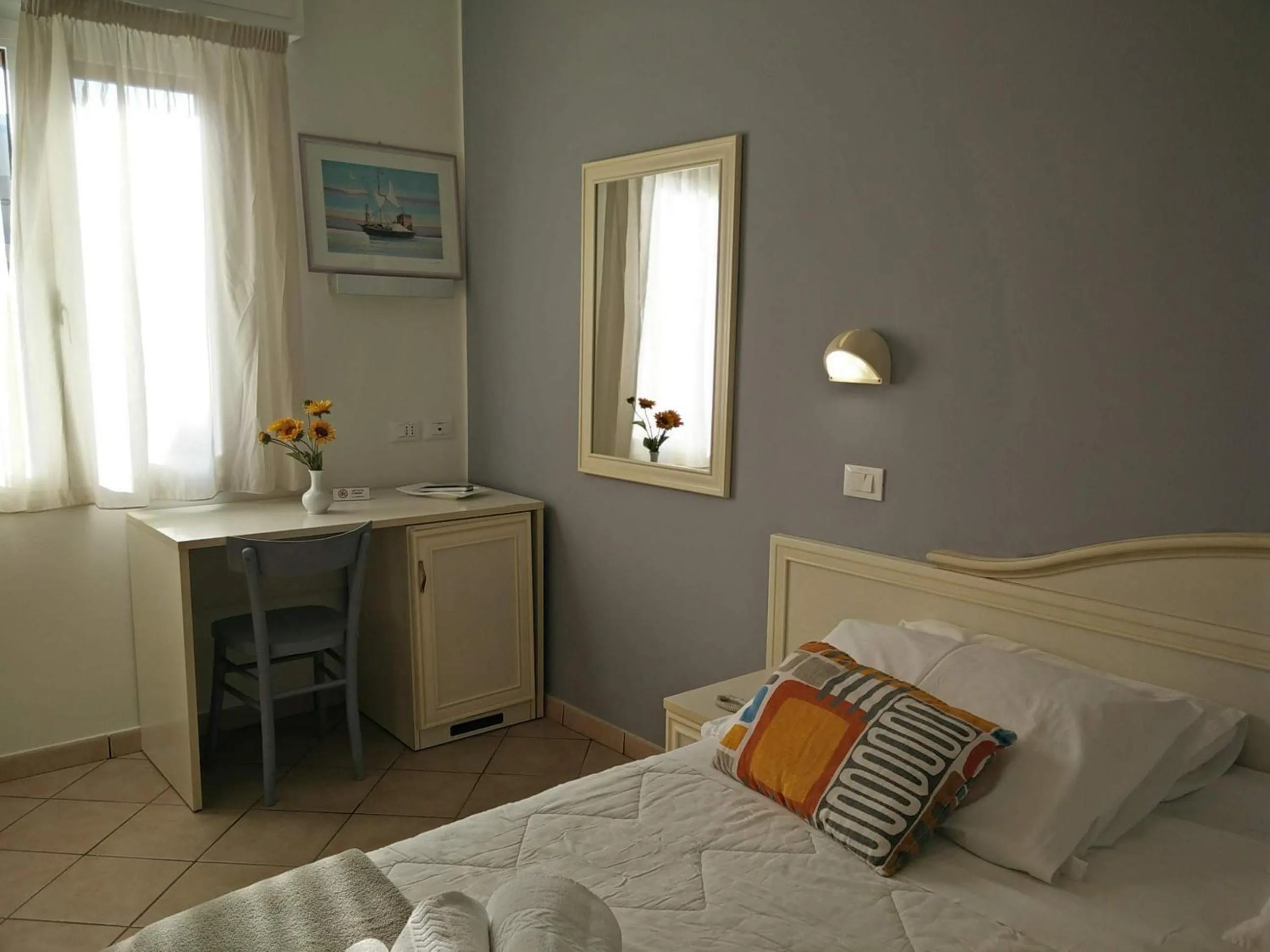 Bed in Hotel Garnì Anna