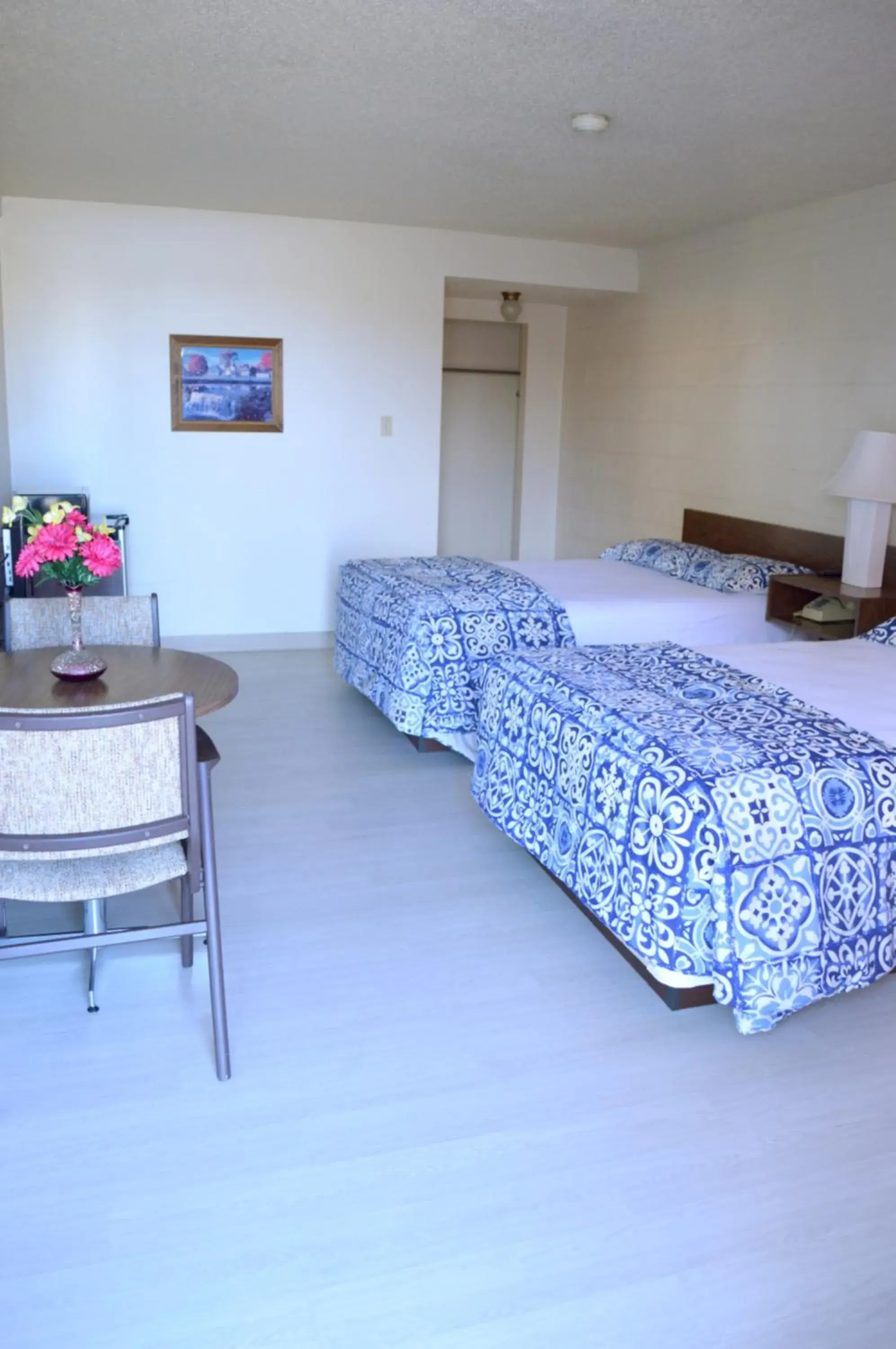 Double Room with Two Double Beds in A1 Motel And Campground Double Room with Two Double Beds in A1 Motel And Campground