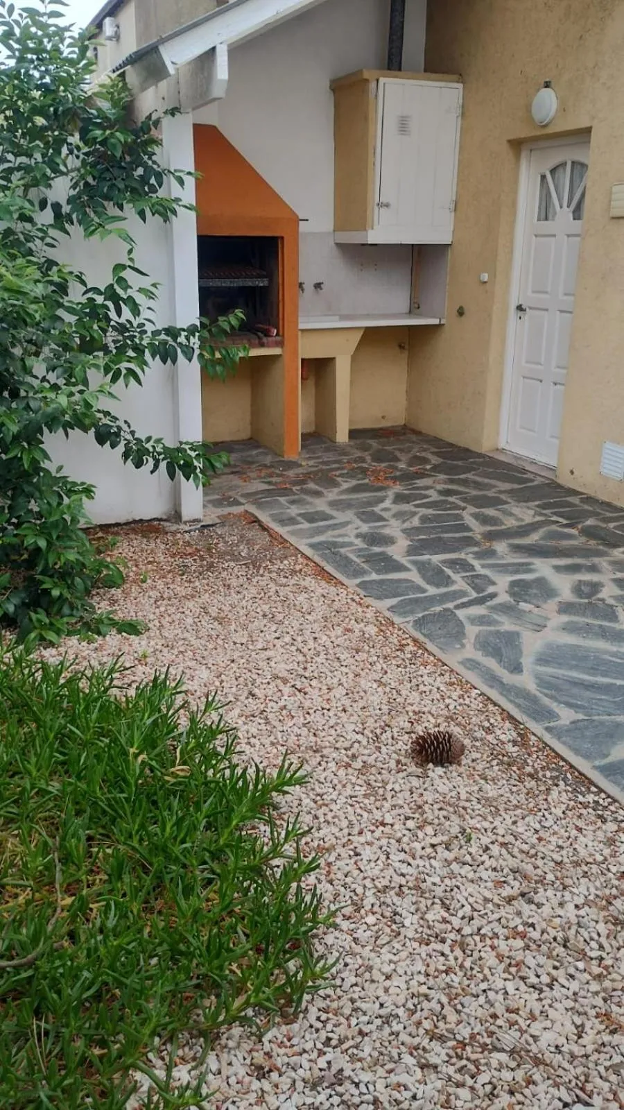 Property building in Pato Pinamar -Familiar-No se aceptan grupos de jóvenes
