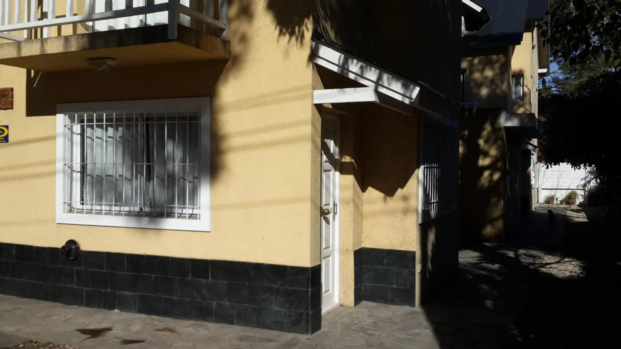 Pato Pinamar -Familiar-No se aceptan grupos de jóvenes