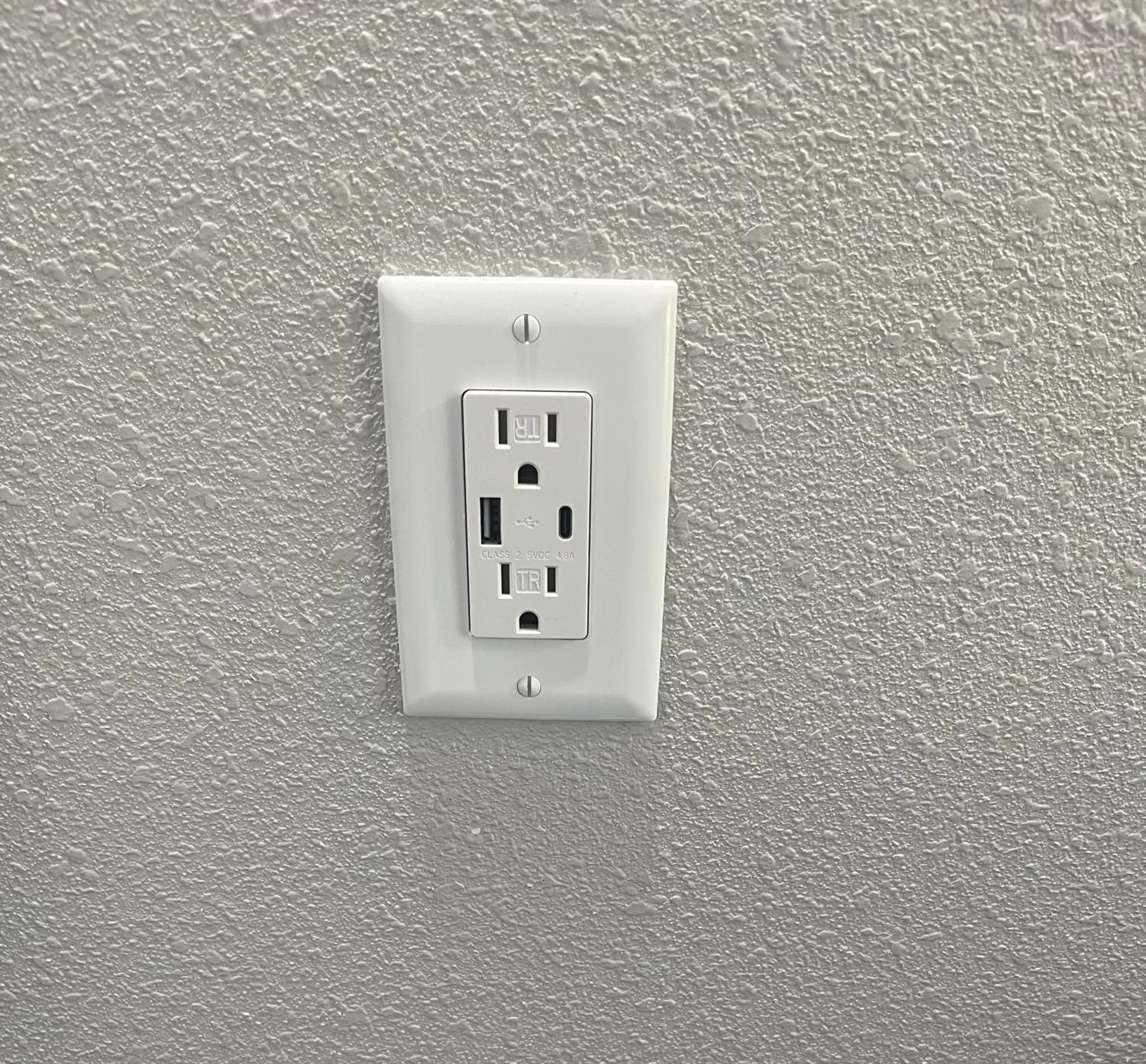 Photo of the whole room in HomeTowne Studios by Red Roof Athens, TN