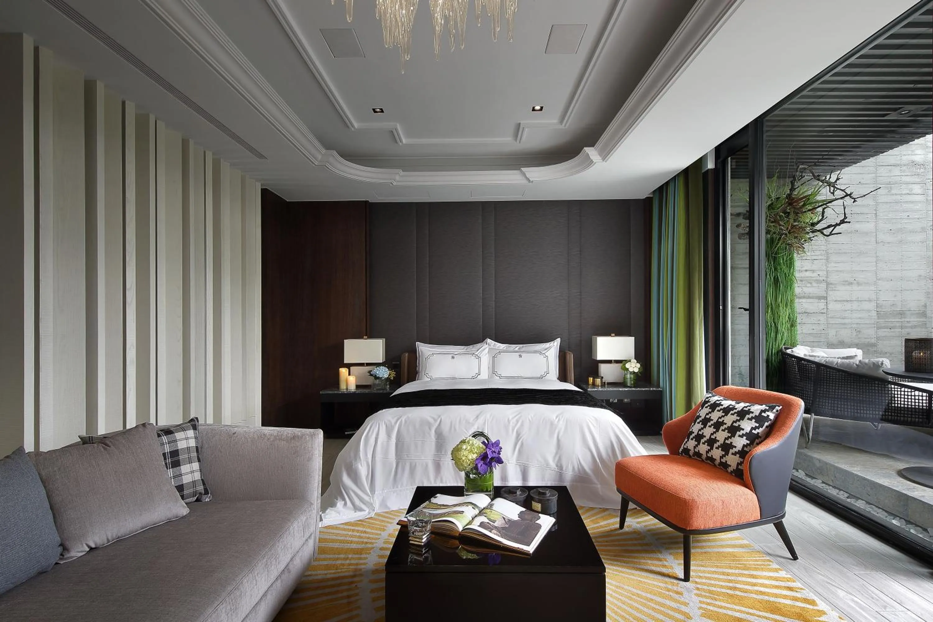 Bed in Ease Motel Taichung