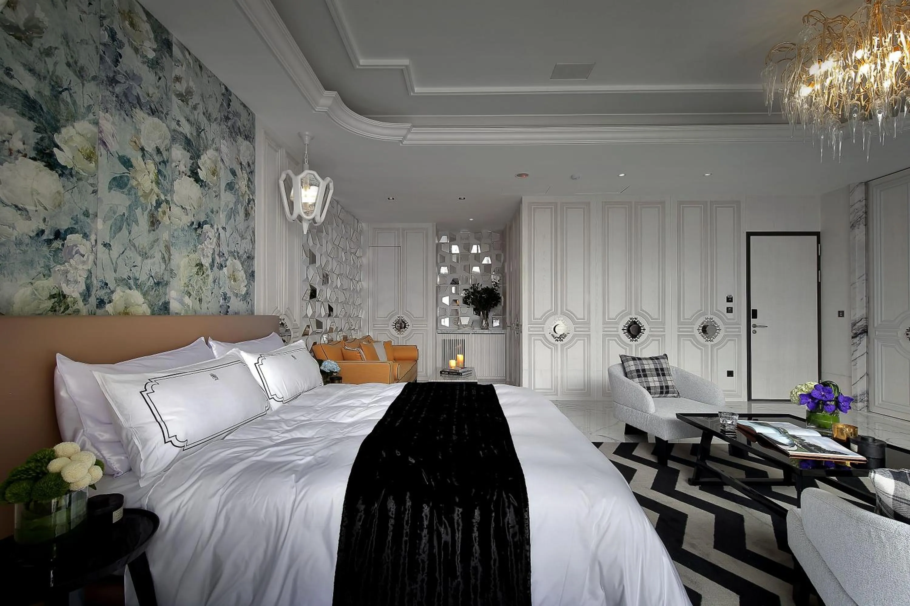 Bed in Ease Motel Taichung