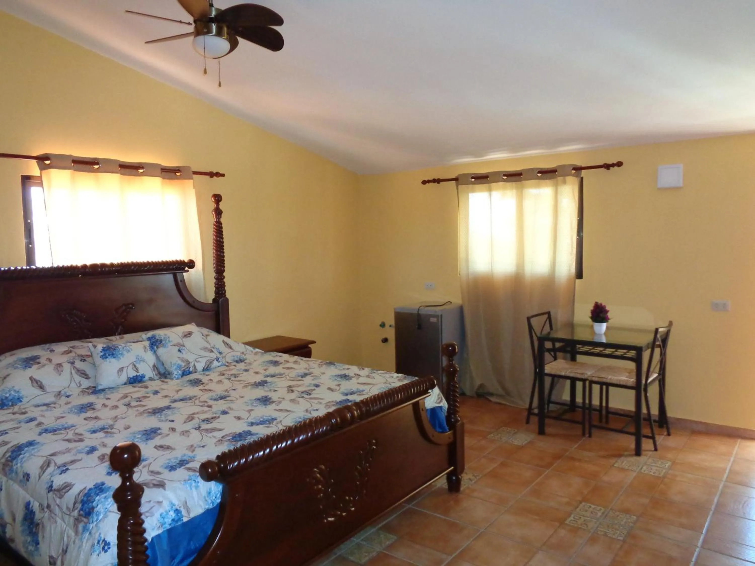 Bed in La Cueva del Che
