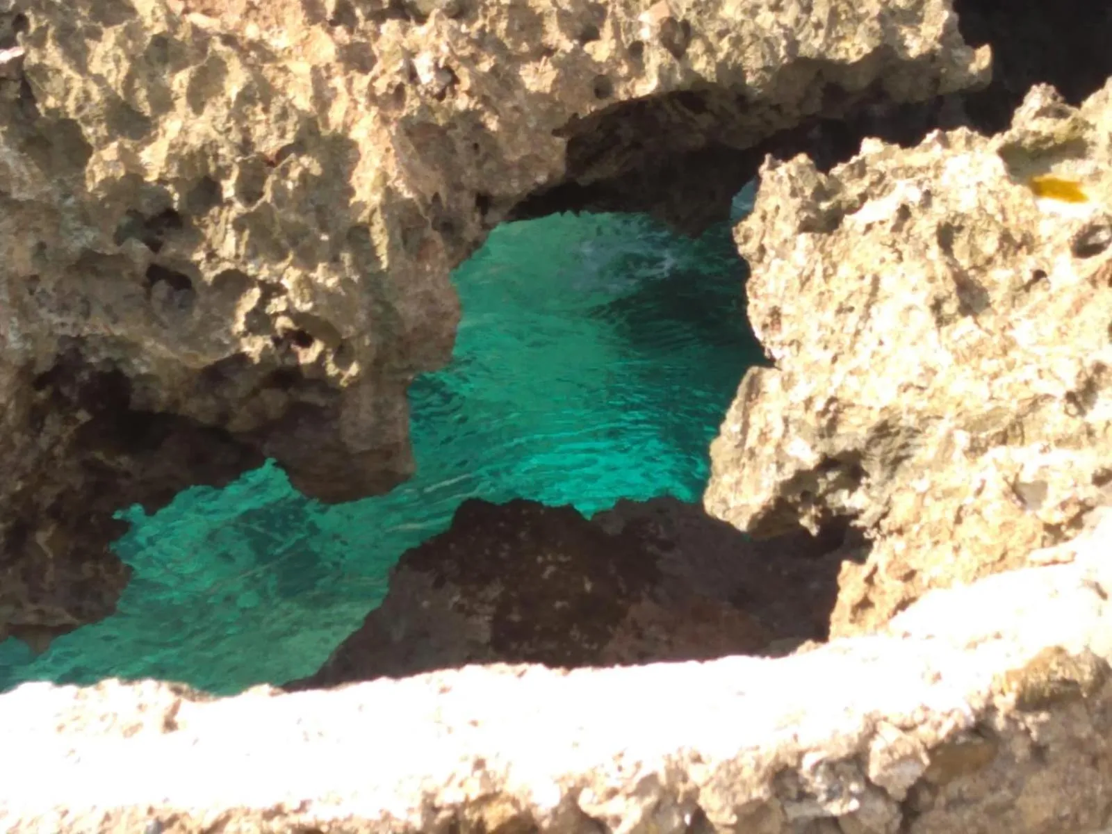 Beach in La Cueva del Che
