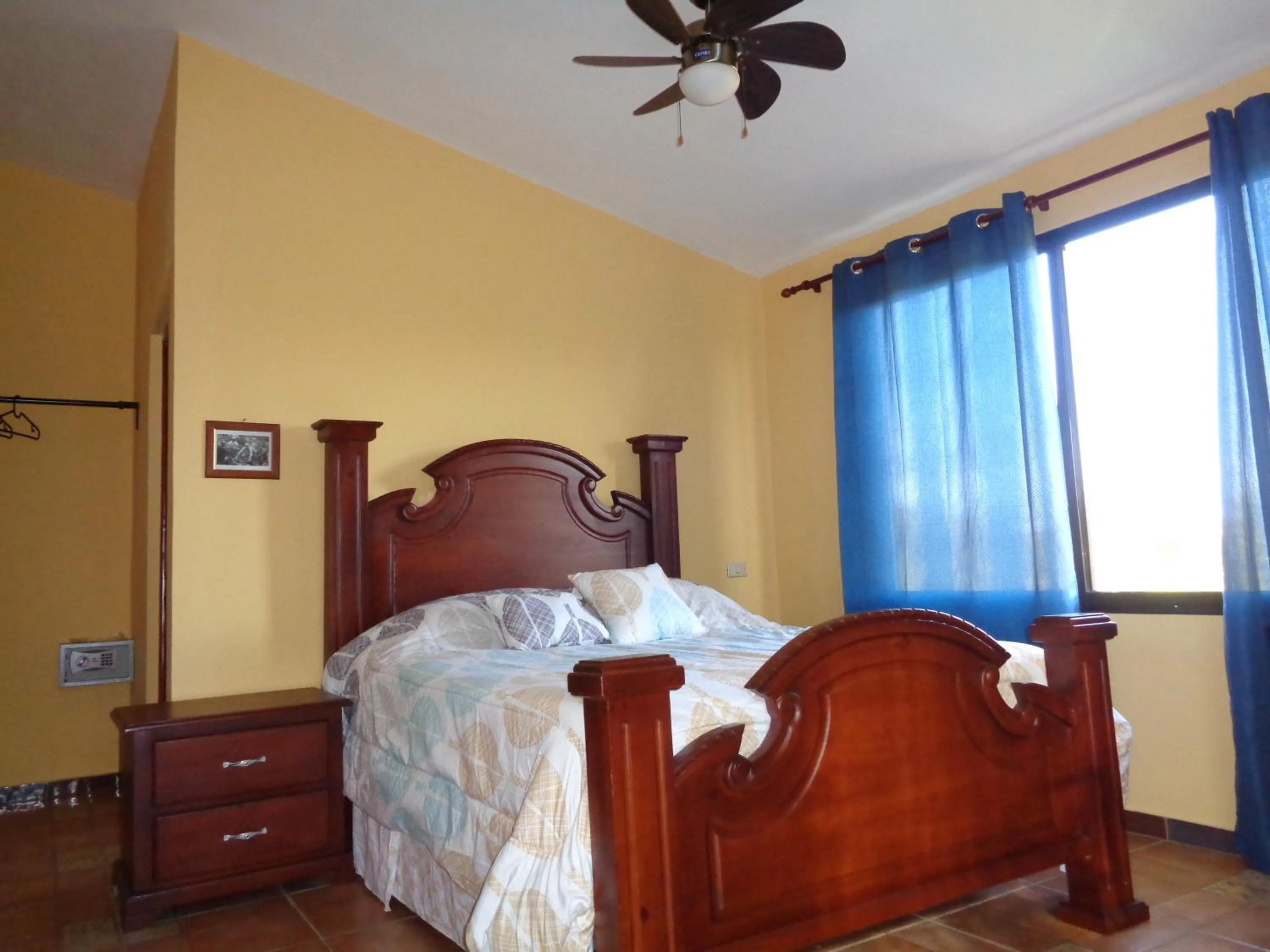 Bed in La Cueva del Che