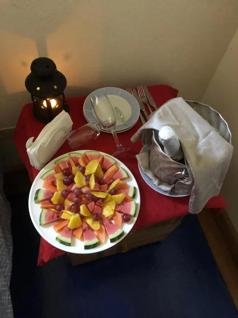 Breakfast in La Cueva del Che