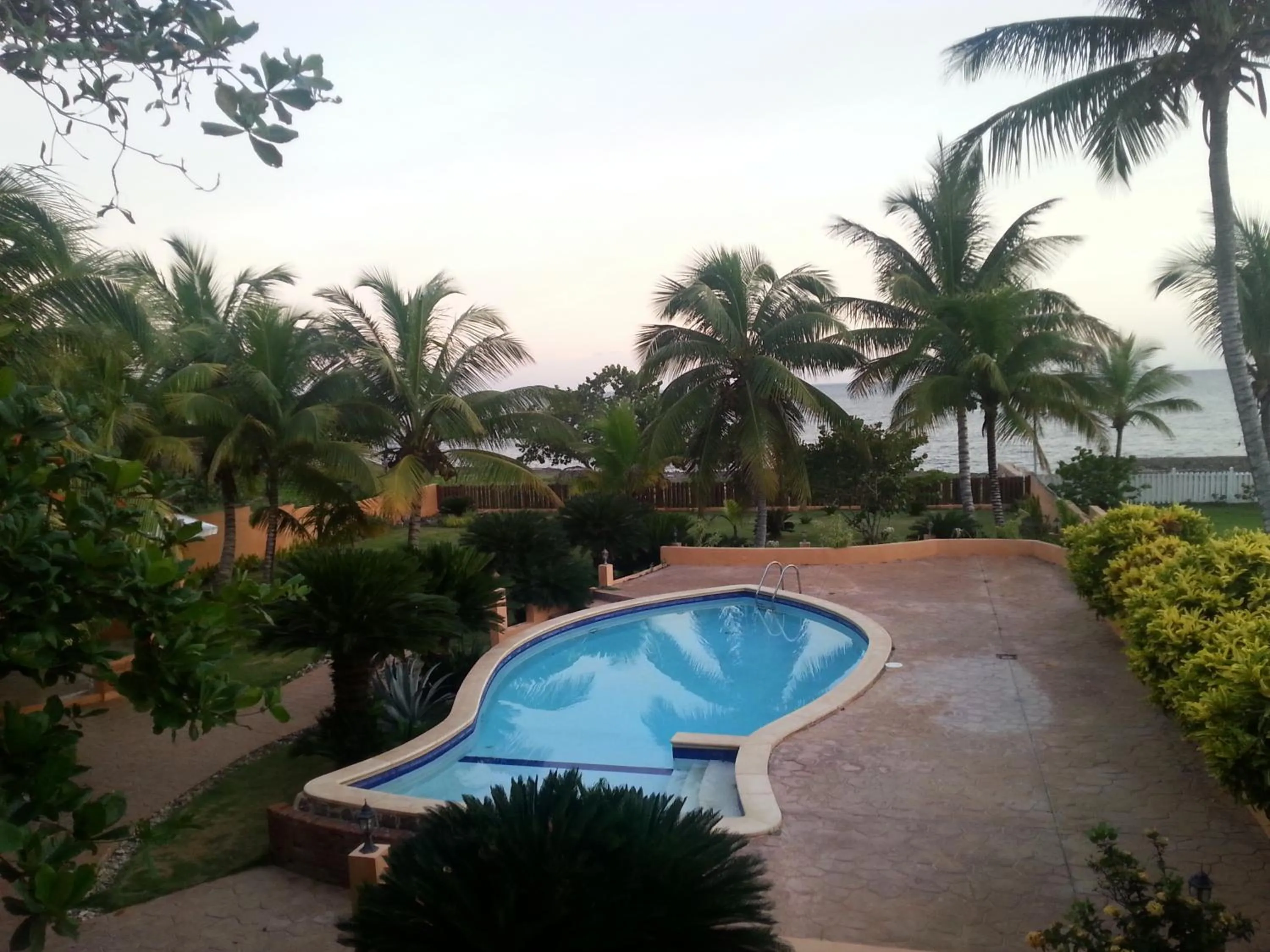 Pool view in La Cueva del Che