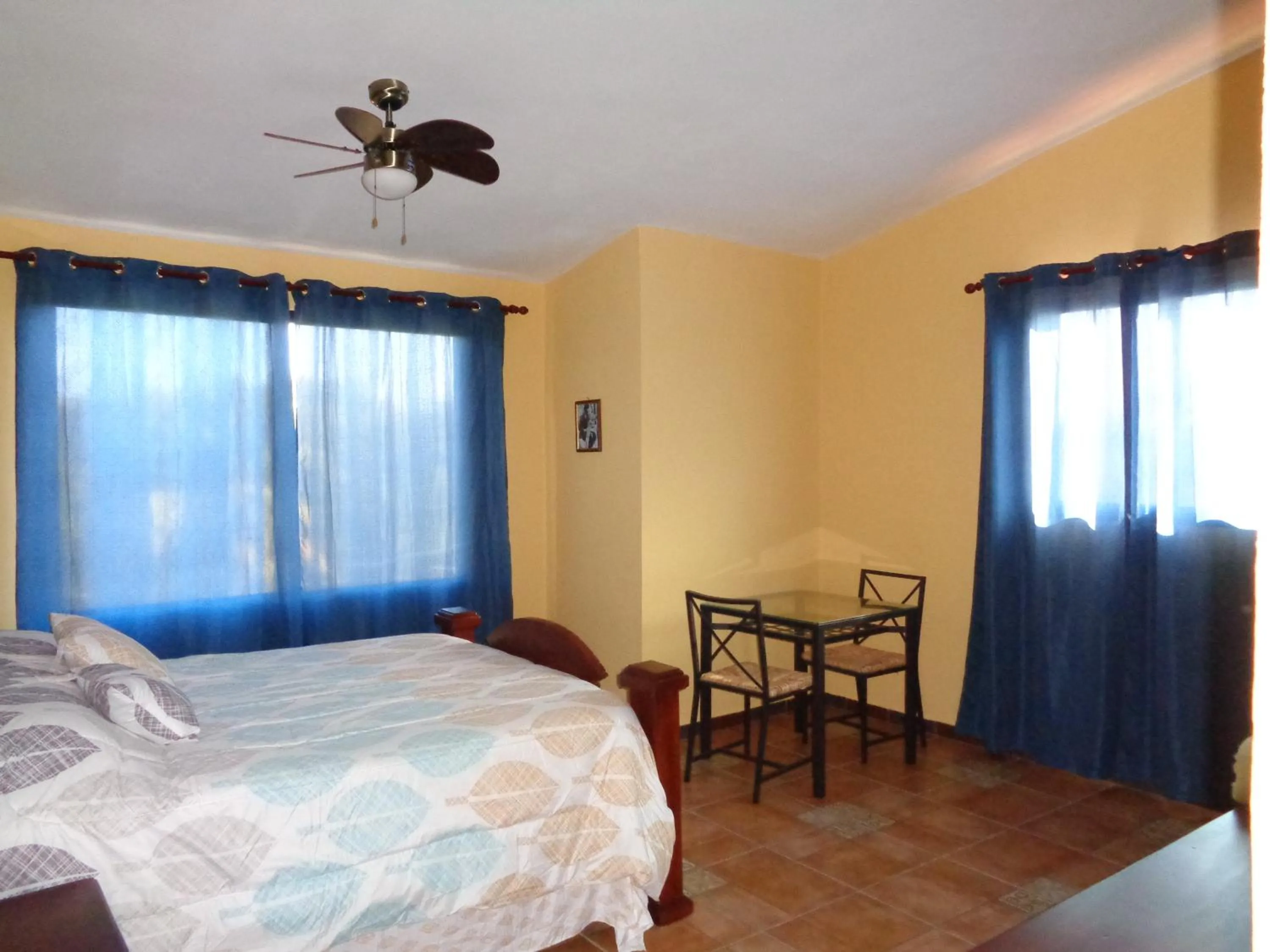 Bed in La Cueva del Che