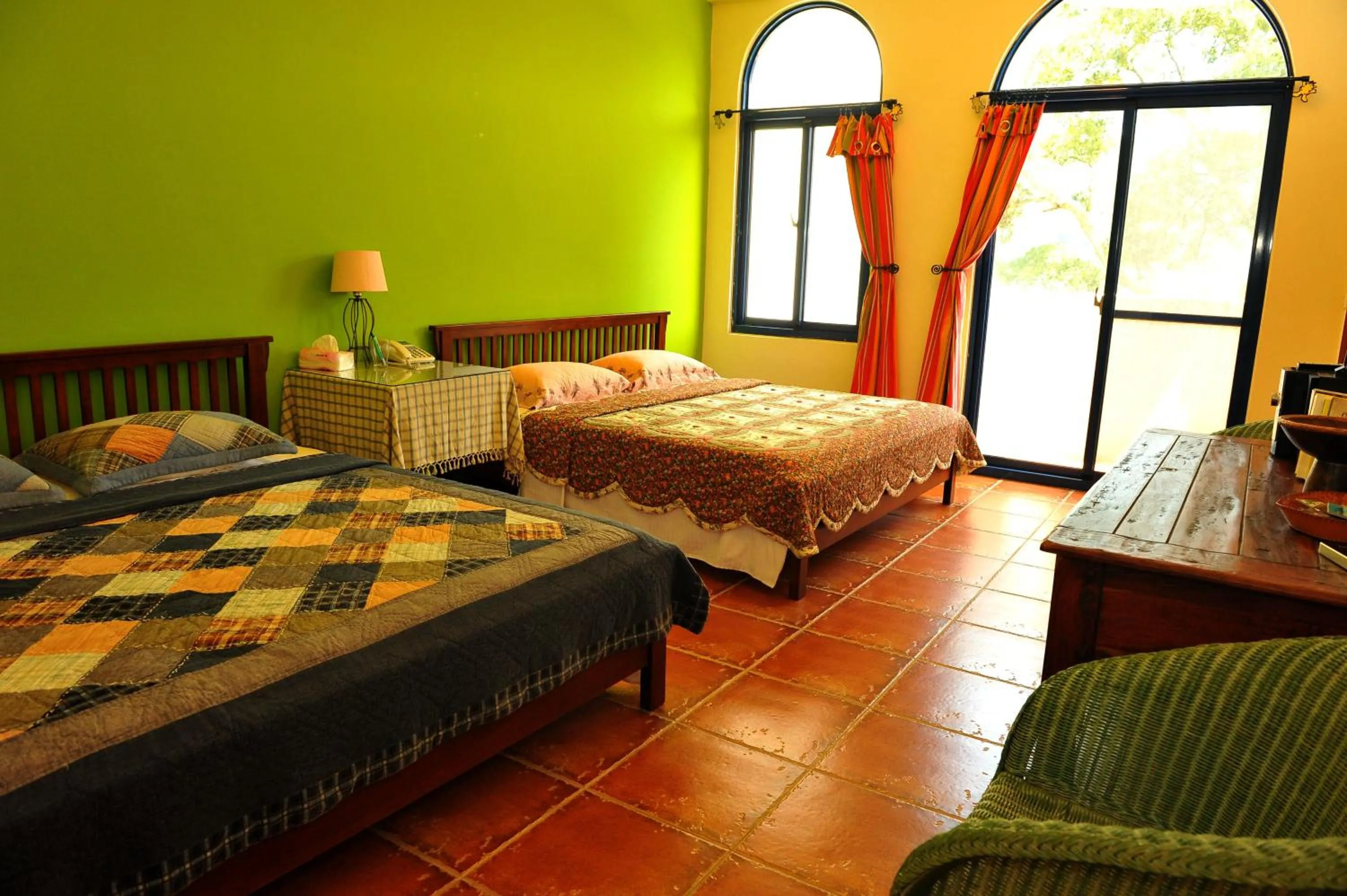Quadruple Room with Terrace in Tuscany Garden B&B
