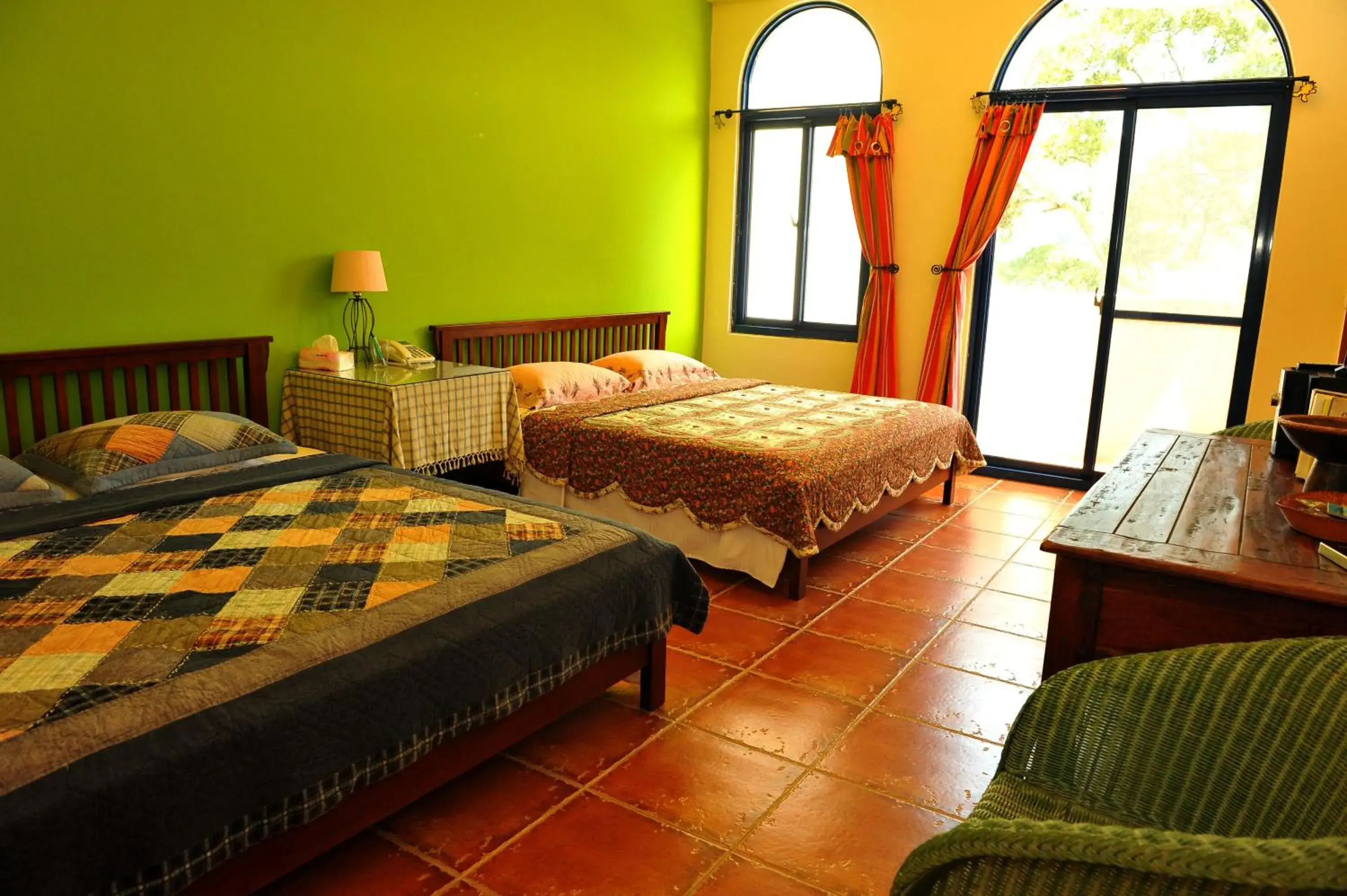 Quadruple Room with Terrace in Tuscany Garden B&B Quadruple Room with Terrace in Tuscany Garden B&B