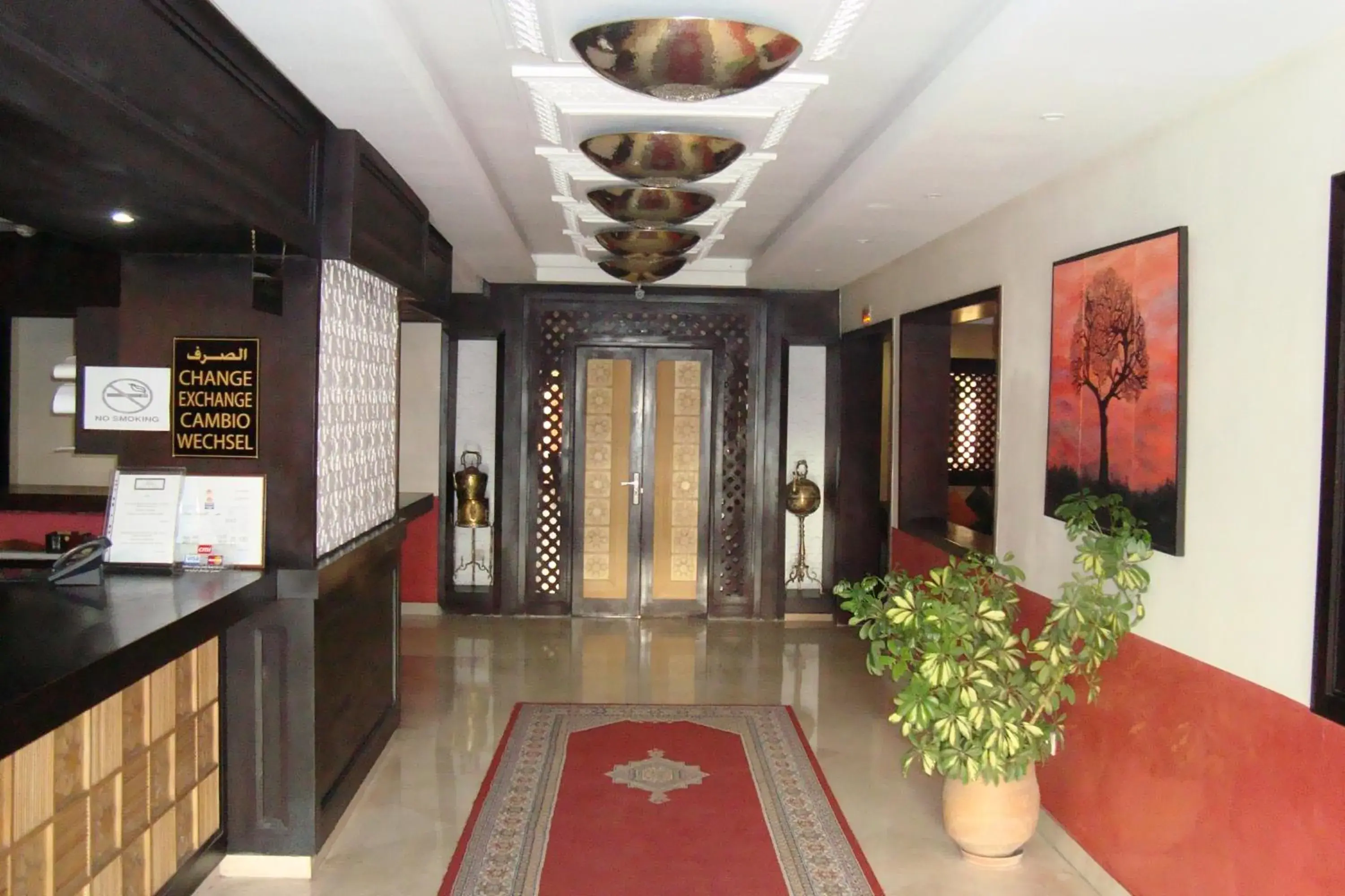 Facade/entrance, Lobby/Reception in New Farah Hotel