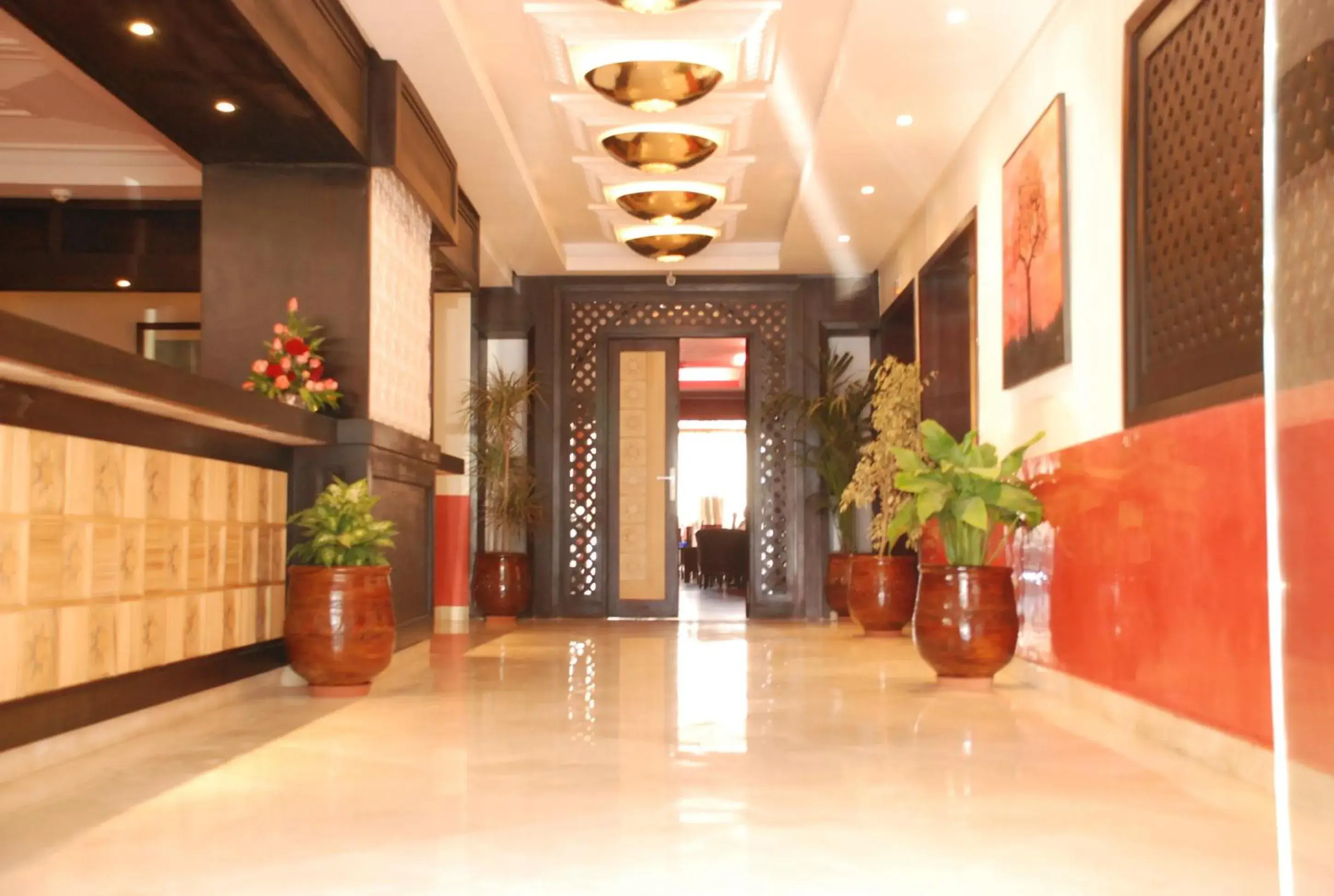 Facade/entrance, Lobby/Reception in New Farah Hotel