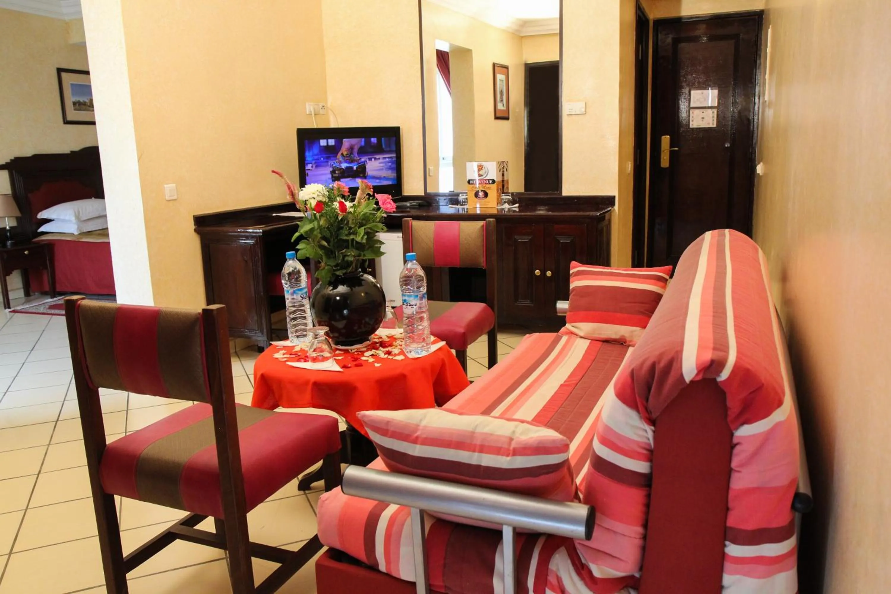 Bedroom in New Farah Hotel