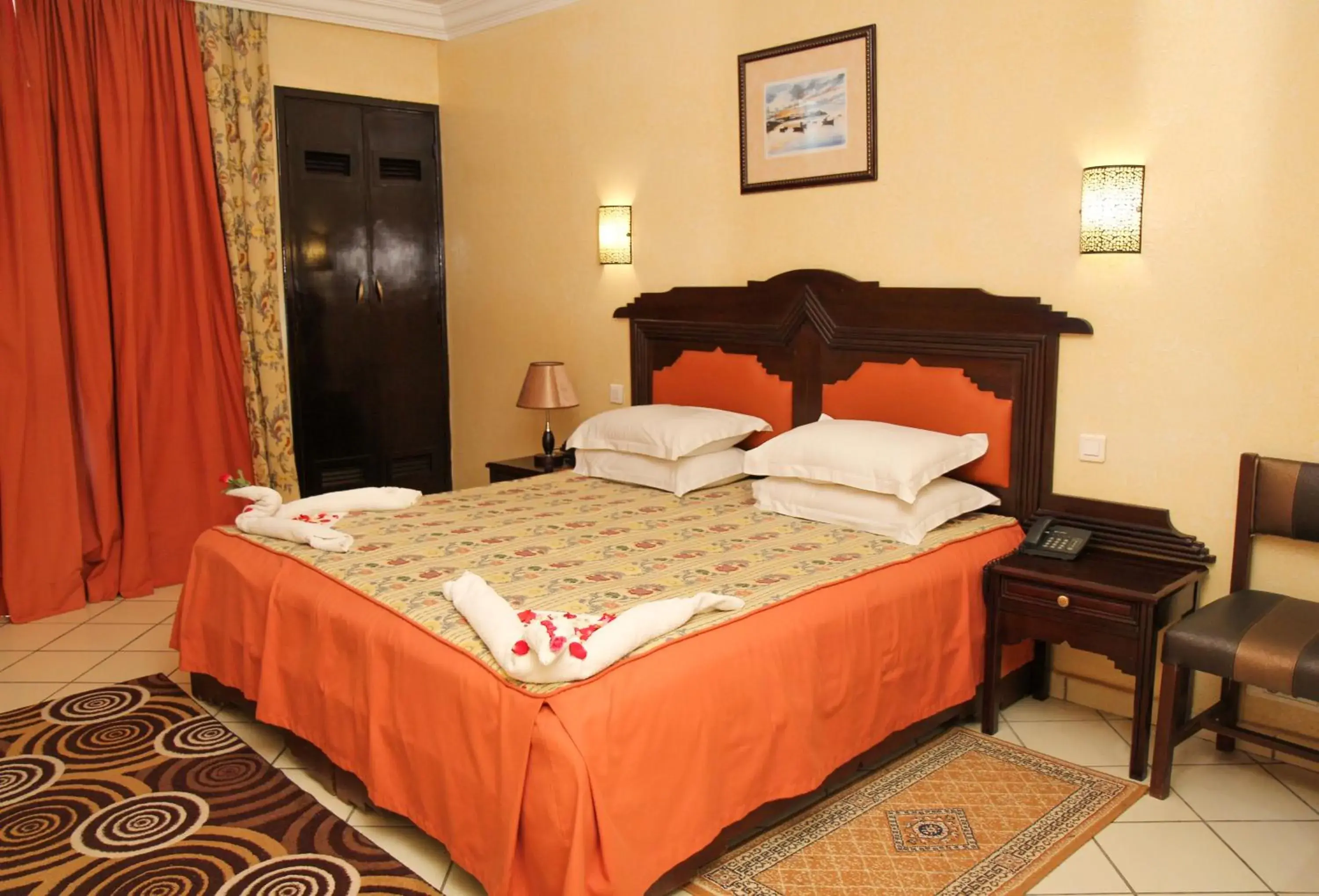Bedroom, Room Photo in New Farah Hotel