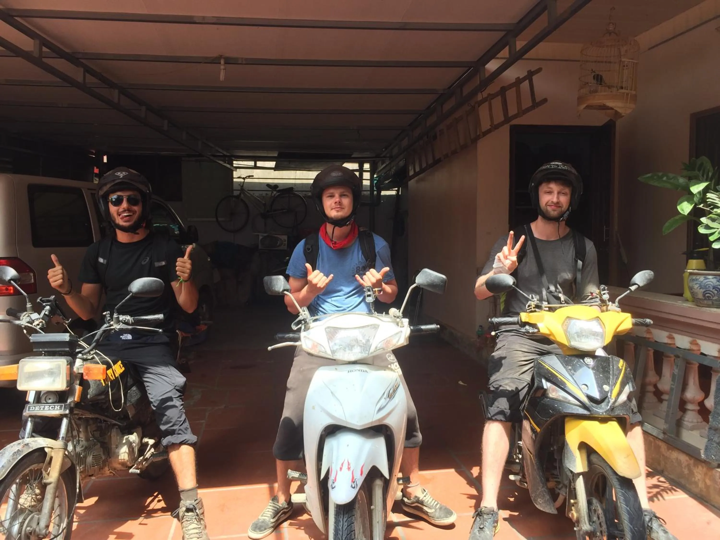 People in Nhat Son Guesthouse