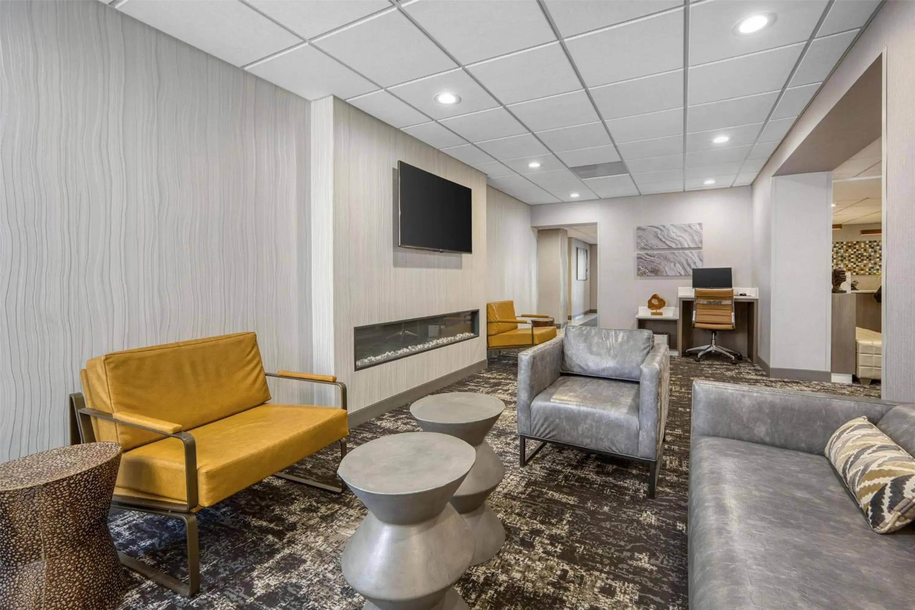 Lobby or reception in SureStay Plus Hotel by Best Western Chicago Lombard Lobby or reception in SureStay Plus Hotel by Best Western Chicago Lombard