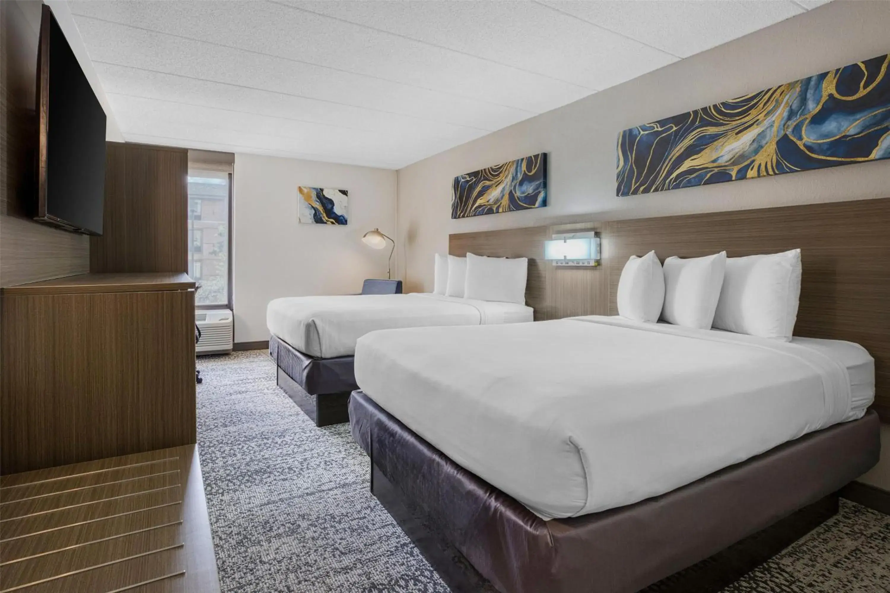 Double Room with Two Double Beds - Non-Smoking in SureStay Plus Hotel by Best Western Chicago Lombard Double Room with Two Double Beds - Non-Smoking in SureStay Plus Hotel by Best Western Chicago Lombard