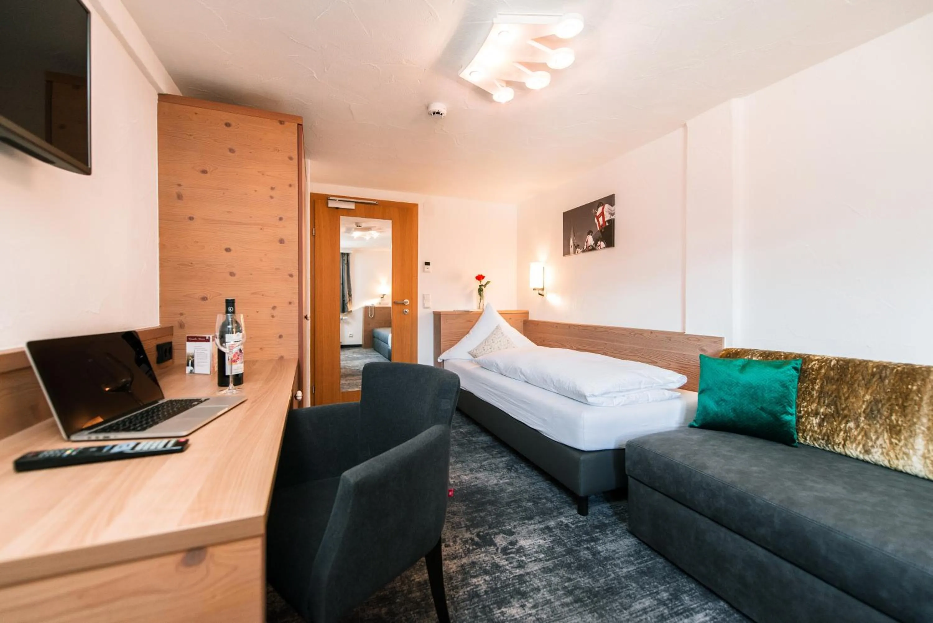 Photo of the whole room, Bed in Hotel Tradizio