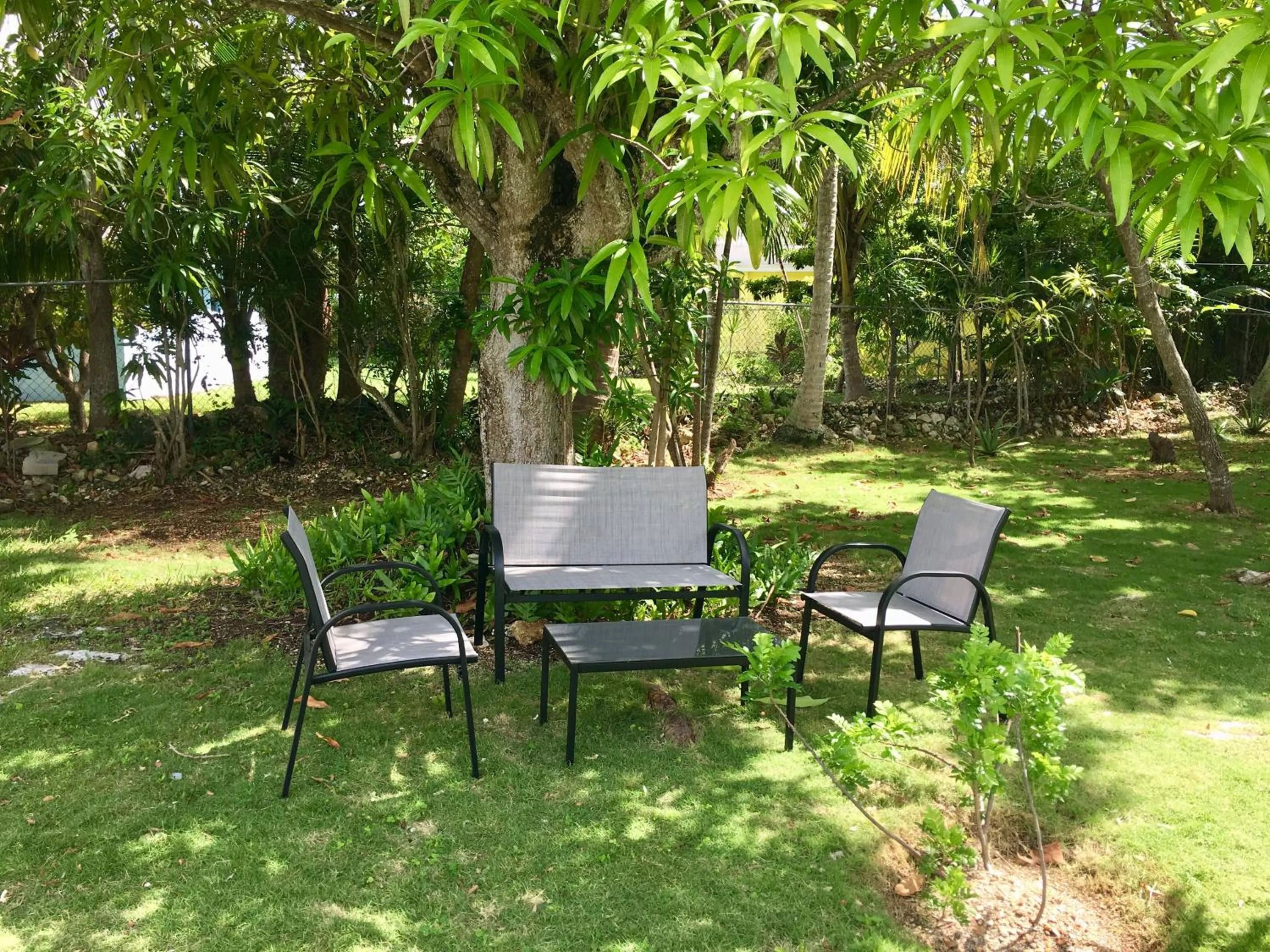 Garden in Dawson’s Hideaway