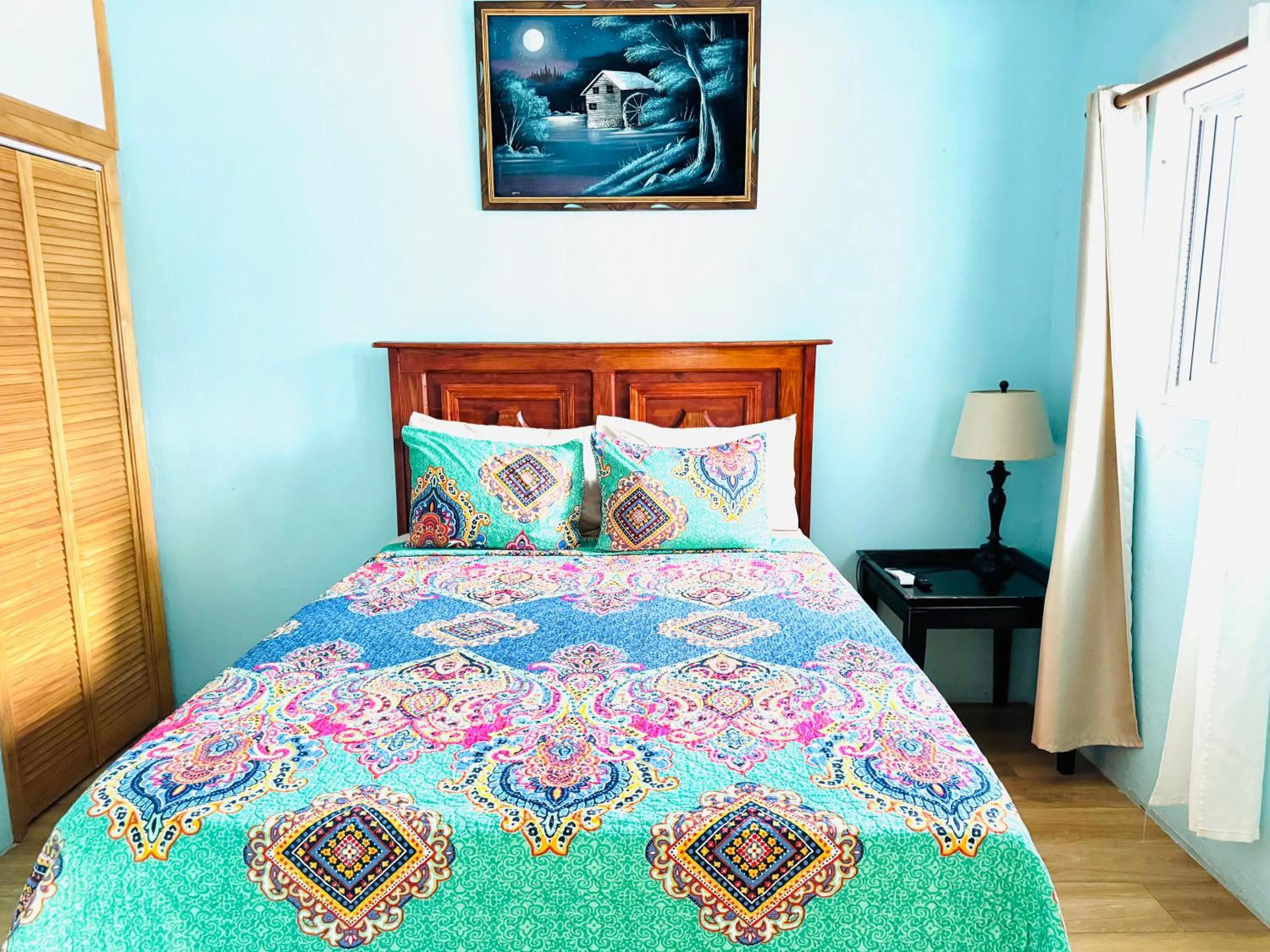 Bed in Dawson’s Hideaway