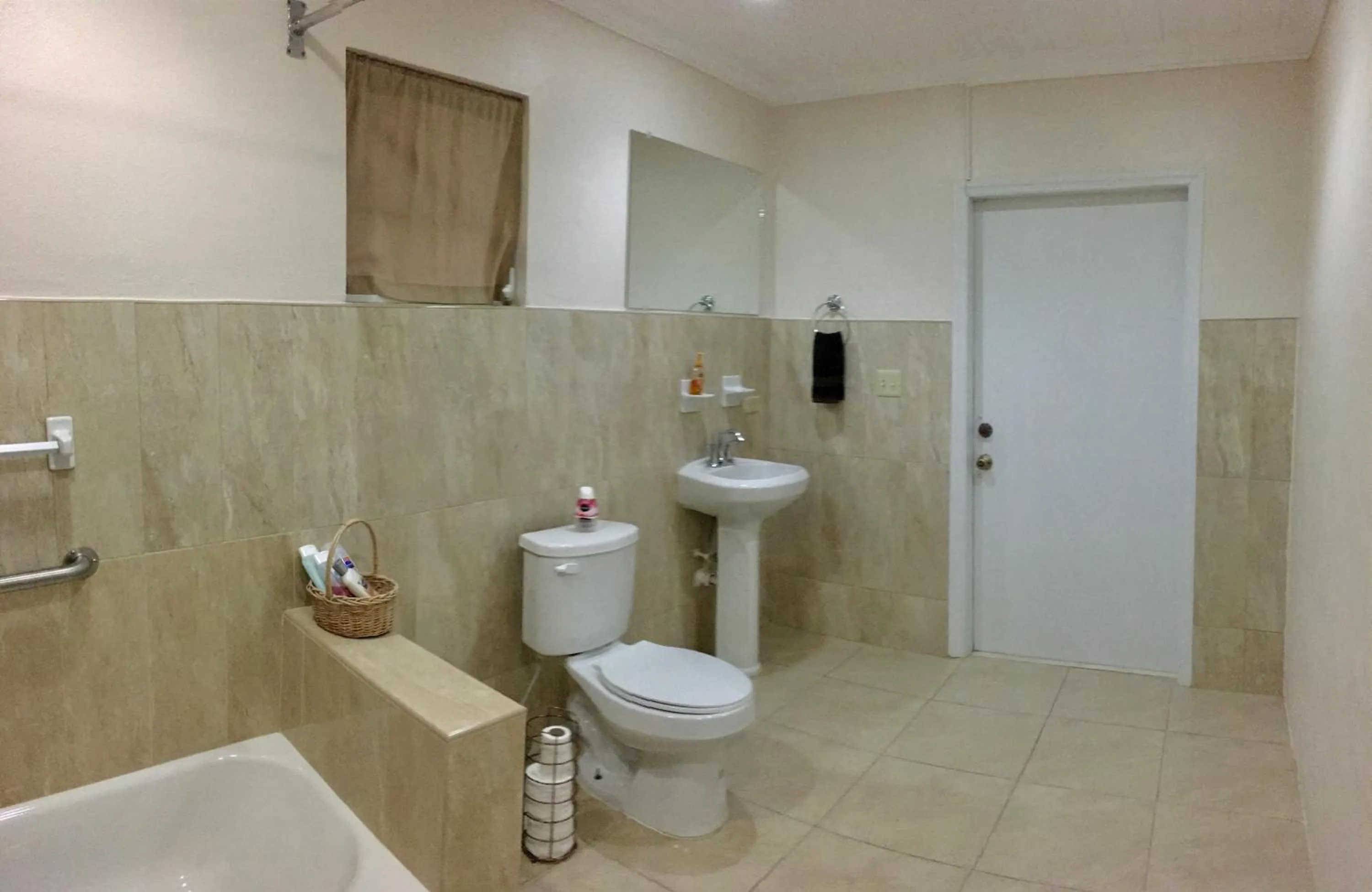 Toilet in Dawson’s Hideaway