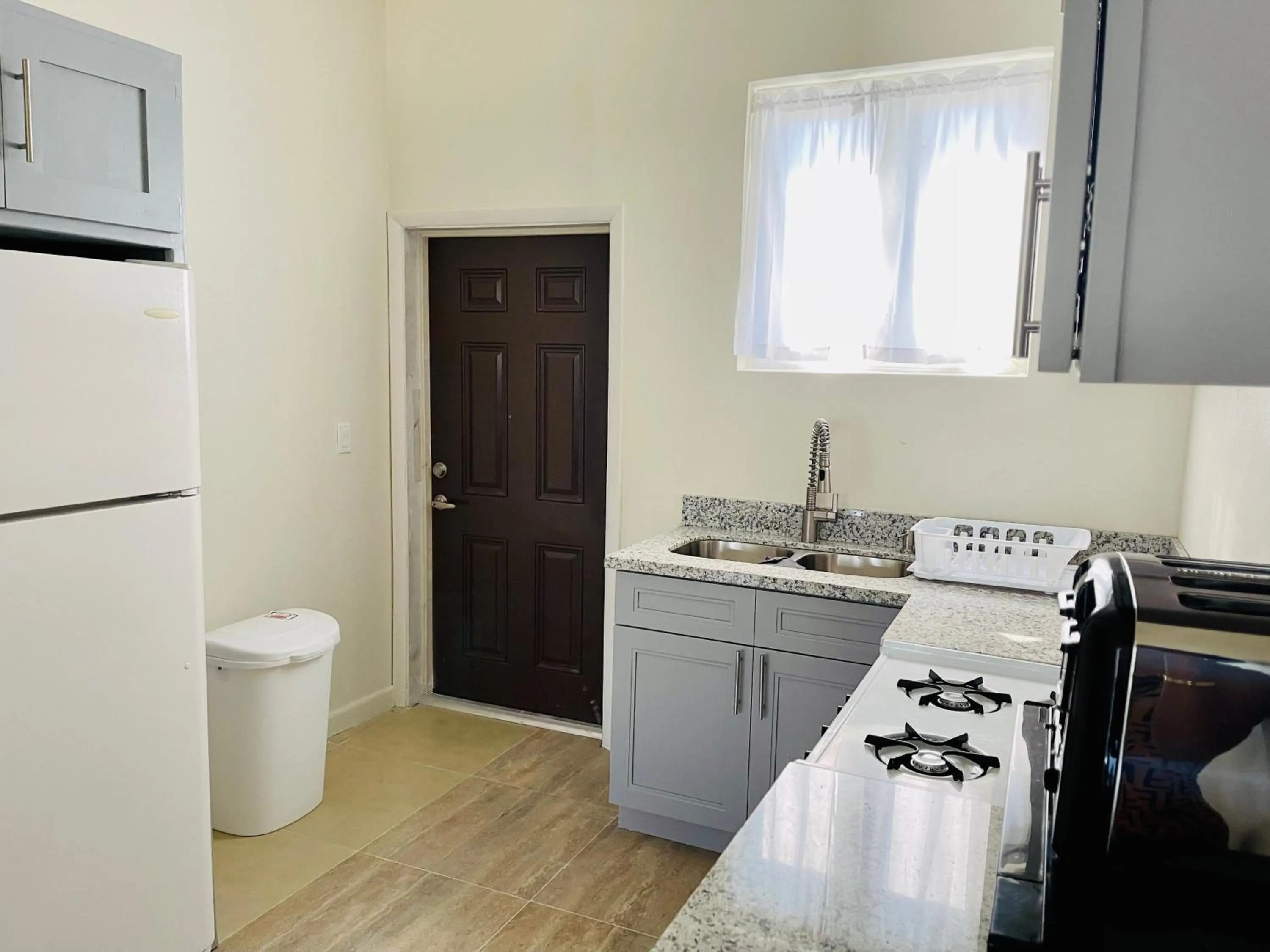 Kitchen or kitchenette in Dawson’s Hideaway