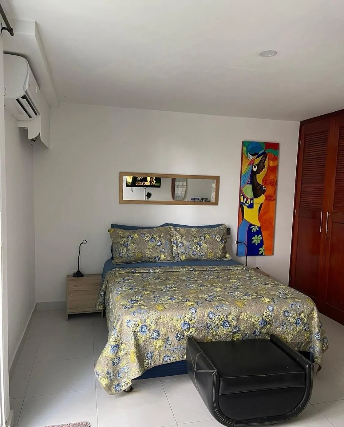 ADYAM B & B