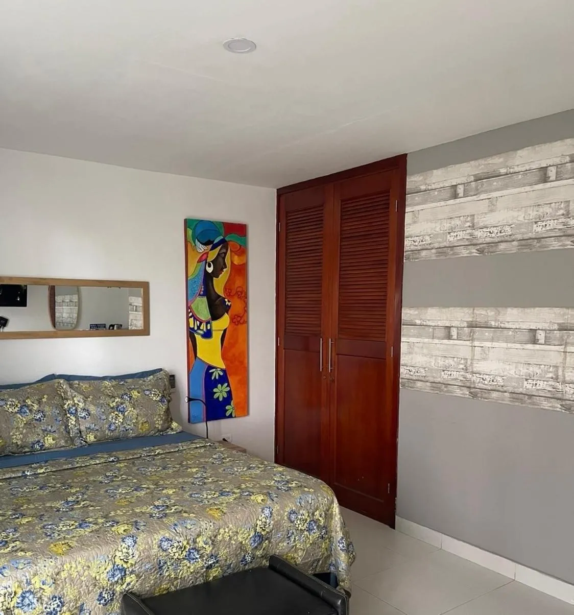 ADYAM B & B