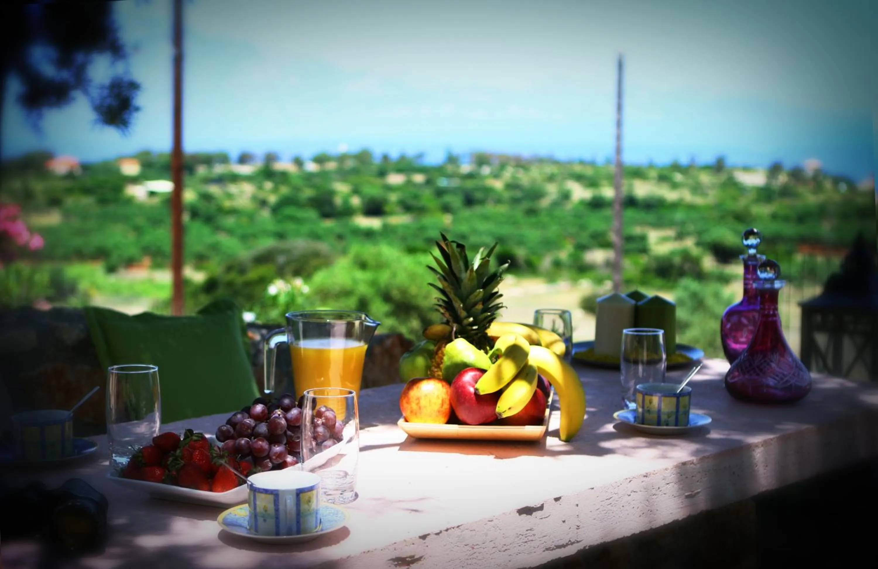 Food and drinks in Lithies Sea View Boutique Hotel