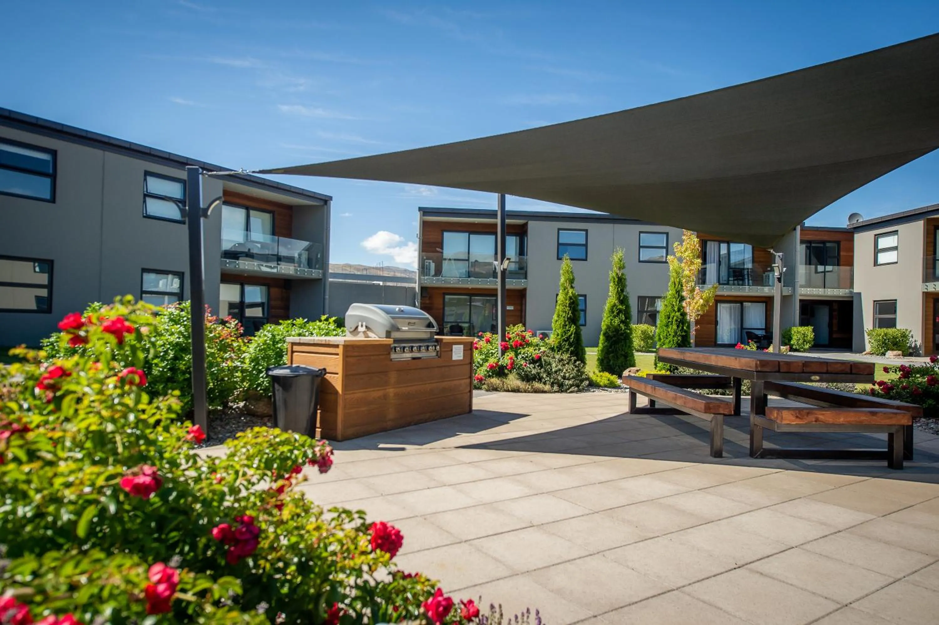 BBQ facilities in Central Park Apartments