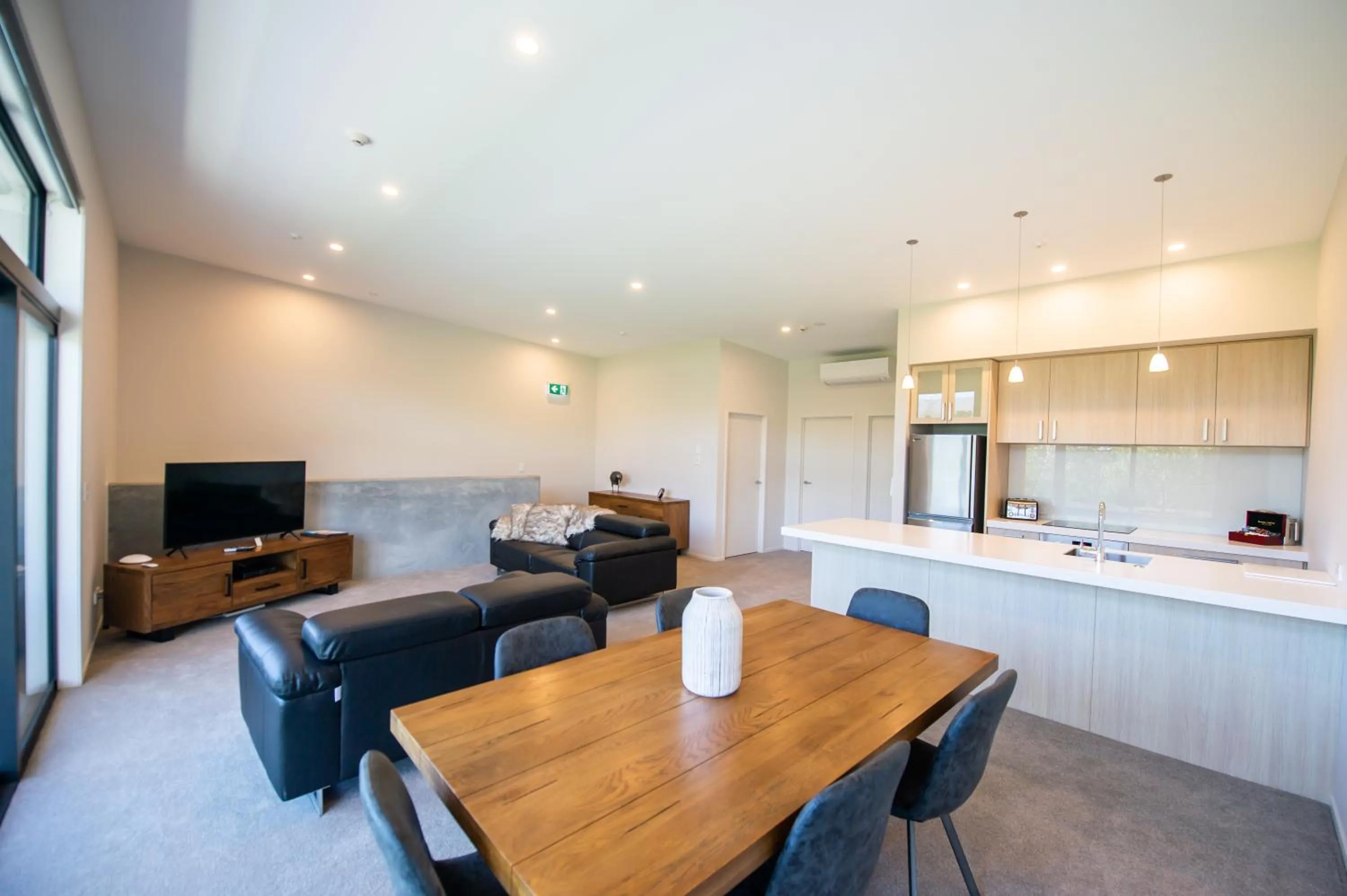 TV and multimedia in Central Park Apartments