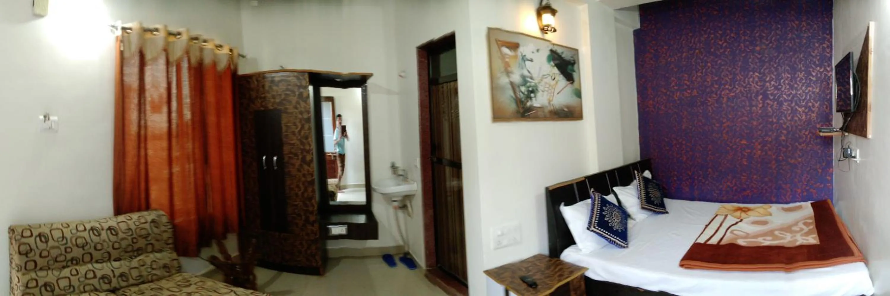 Photo of the whole room, Bed in Om Datta Krupa Niwas Cottage