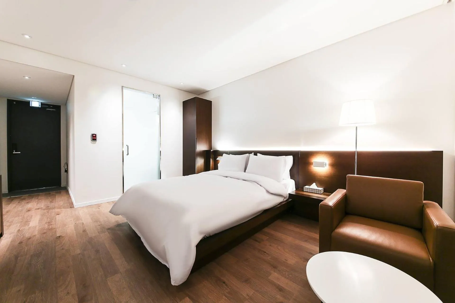 Bed in Golden River Hotel