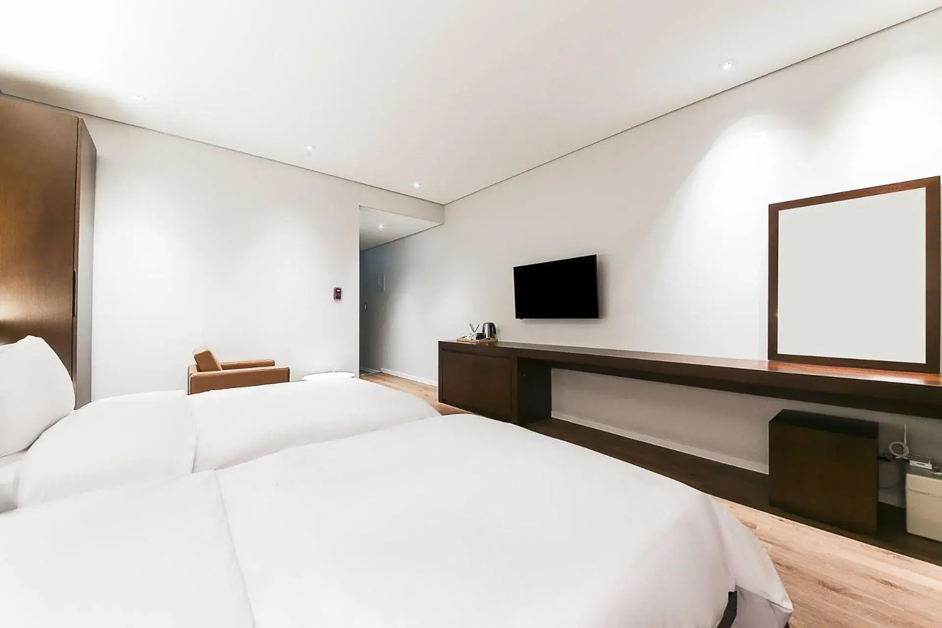 Bed in Golden River Hotel Bed in Golden River Hotel